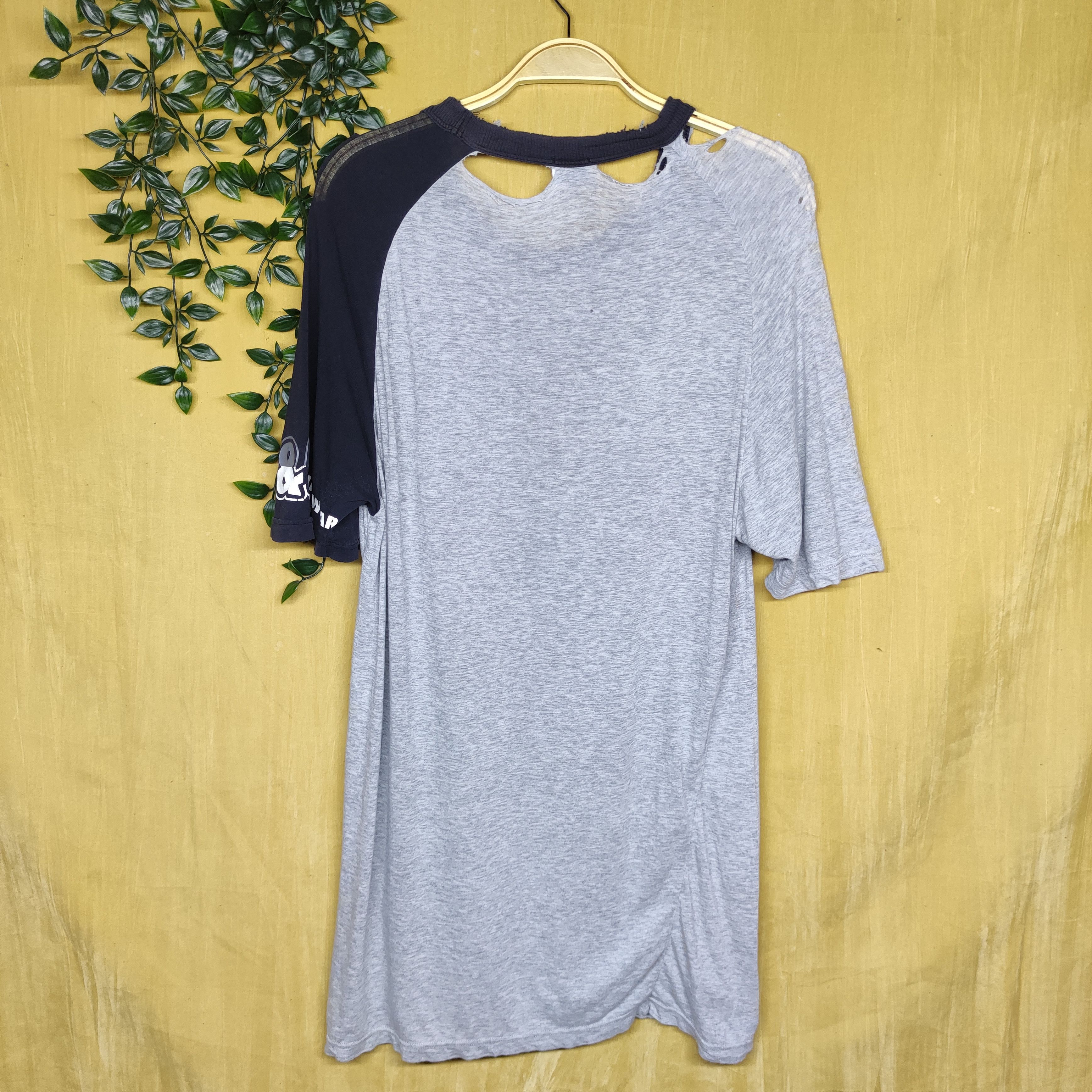 Dolce & Gabbana 🔥THRASHED vintage Dolce Gabbana Underwear T-shirt Size US M / EU 48-50 / 2 - 2 Thumbnail