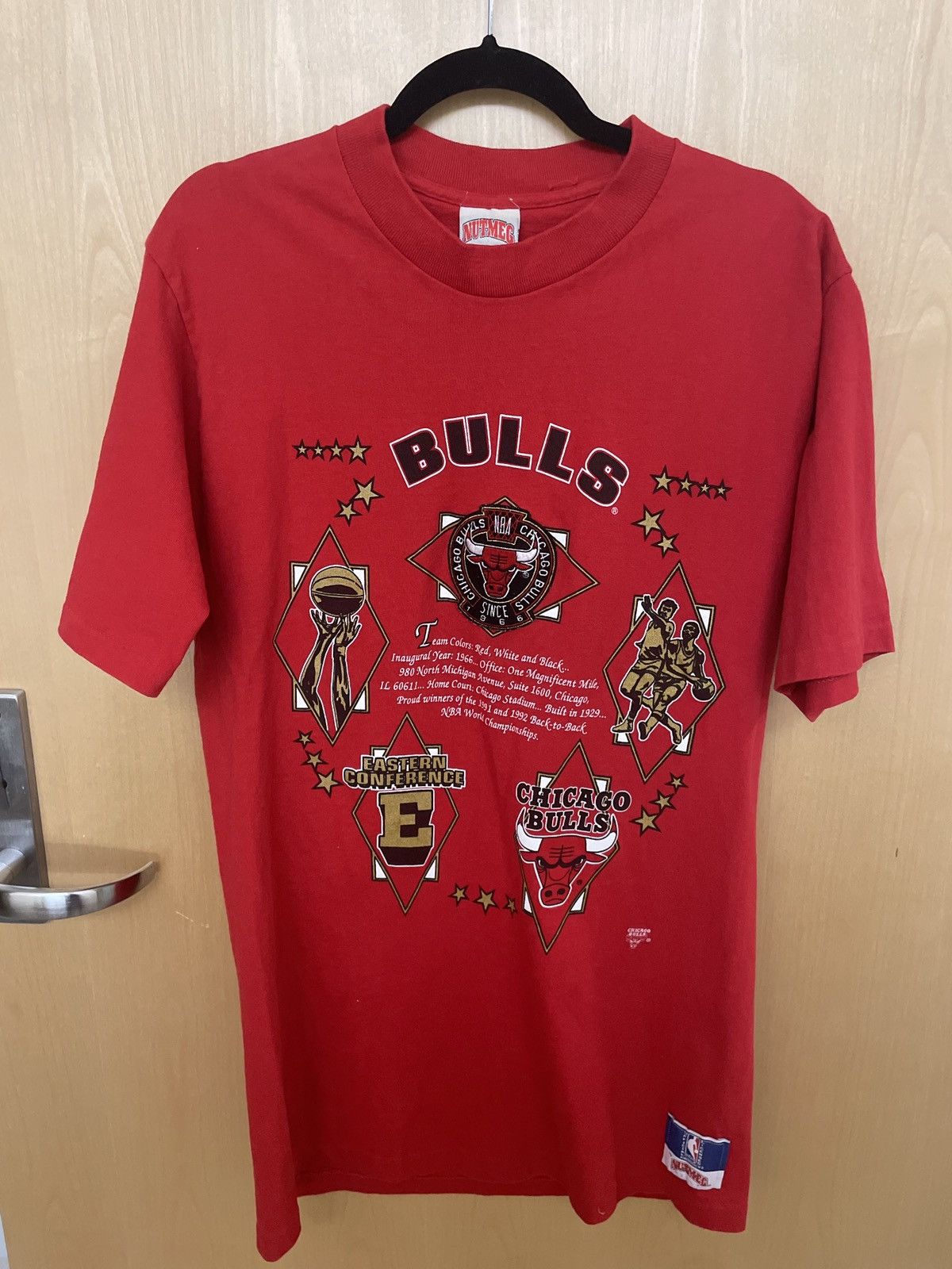 Chicago Bulls Official NBA 1992 championship merchandise