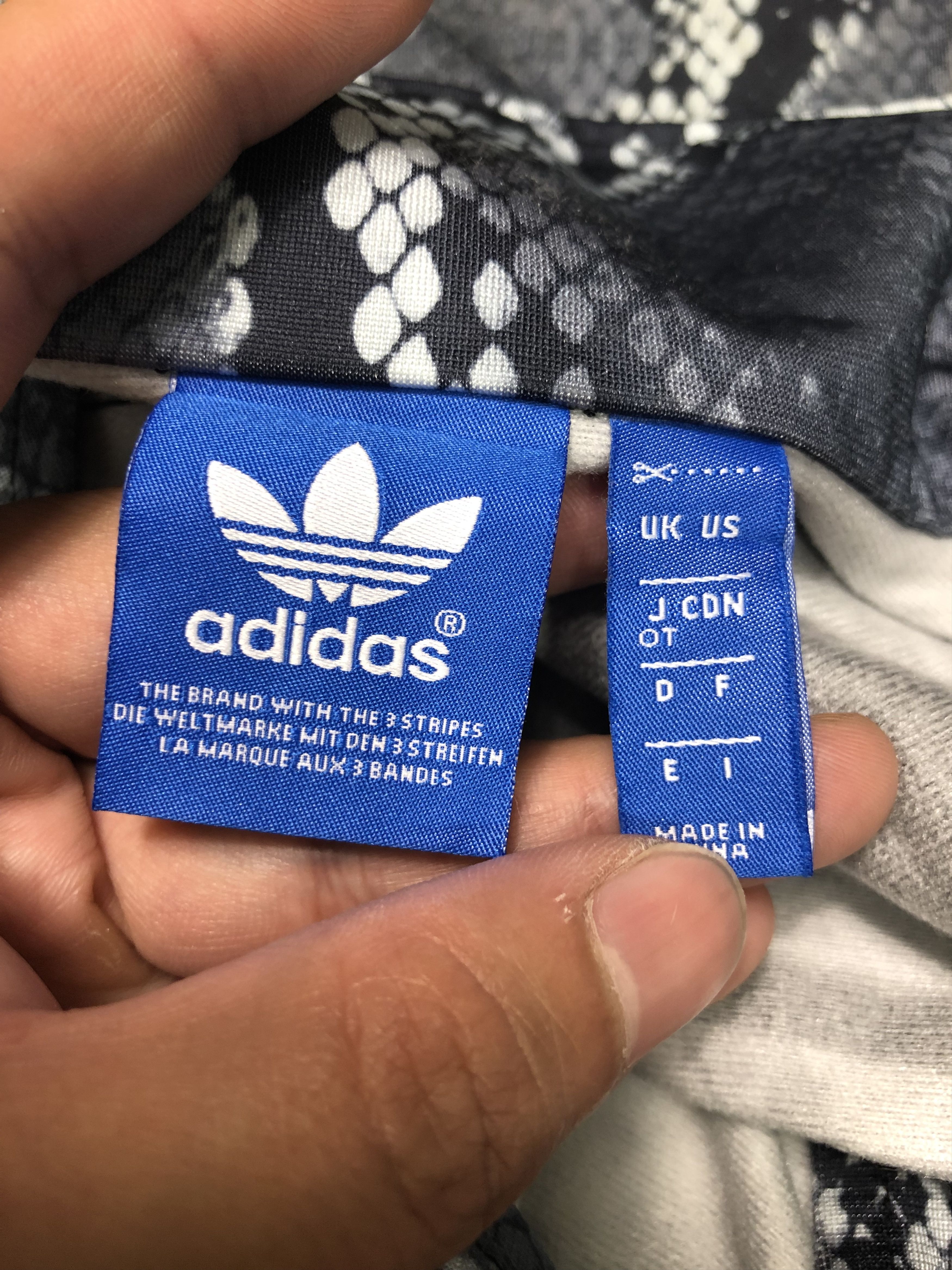 Adidas SS15 SNAKE PRINT TRACK TOP Size S / US 4 / IT 40 - 9 Thumbnail