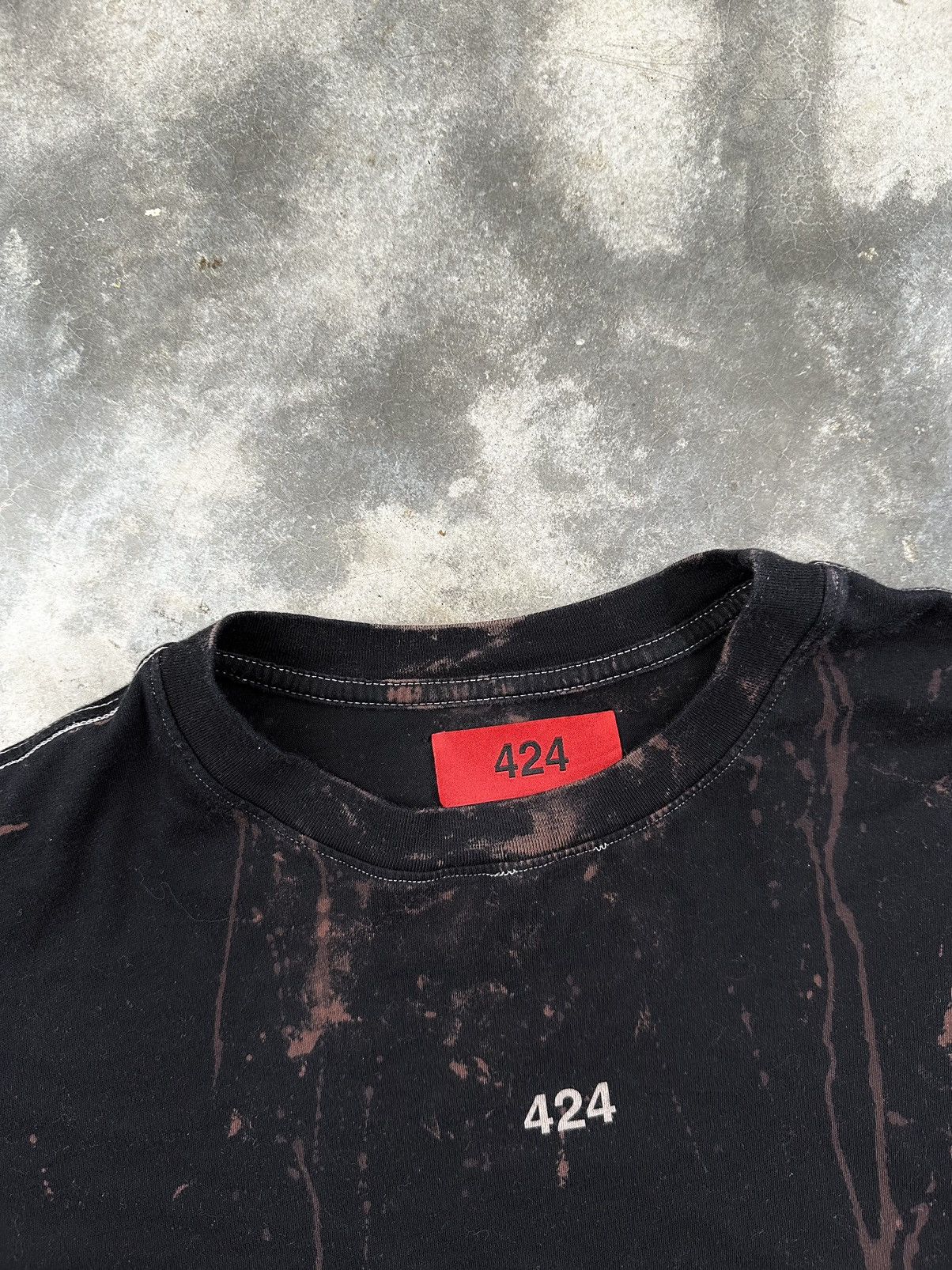 424 424 On Fairfax Black / Bleach Center Logo Tee Sz. Medium Size US M / EU 48-50 / 2 - 3 Thumbnail