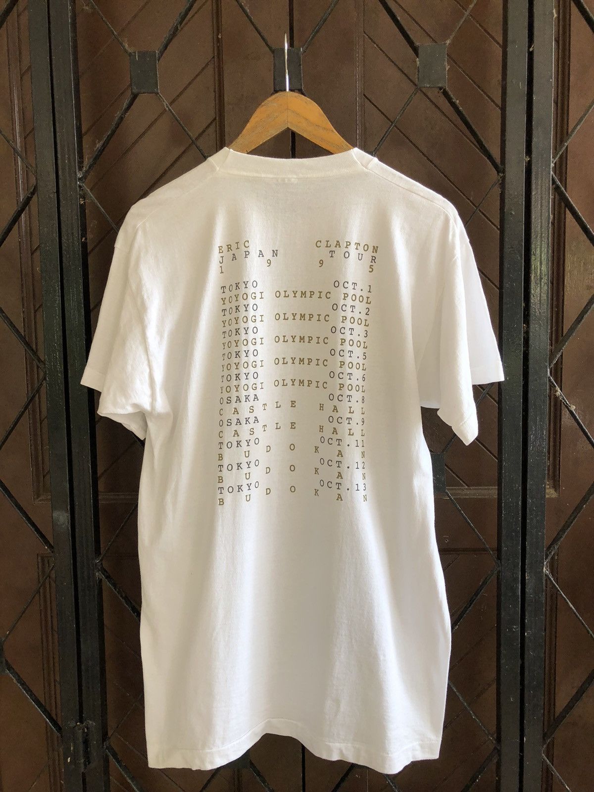 Band Tees × Vintage RaRe!! Vintage Eric Clapton Japan Tour 1995 Tee Size US L / EU 52-54 / 3 - 4 Thumbnail