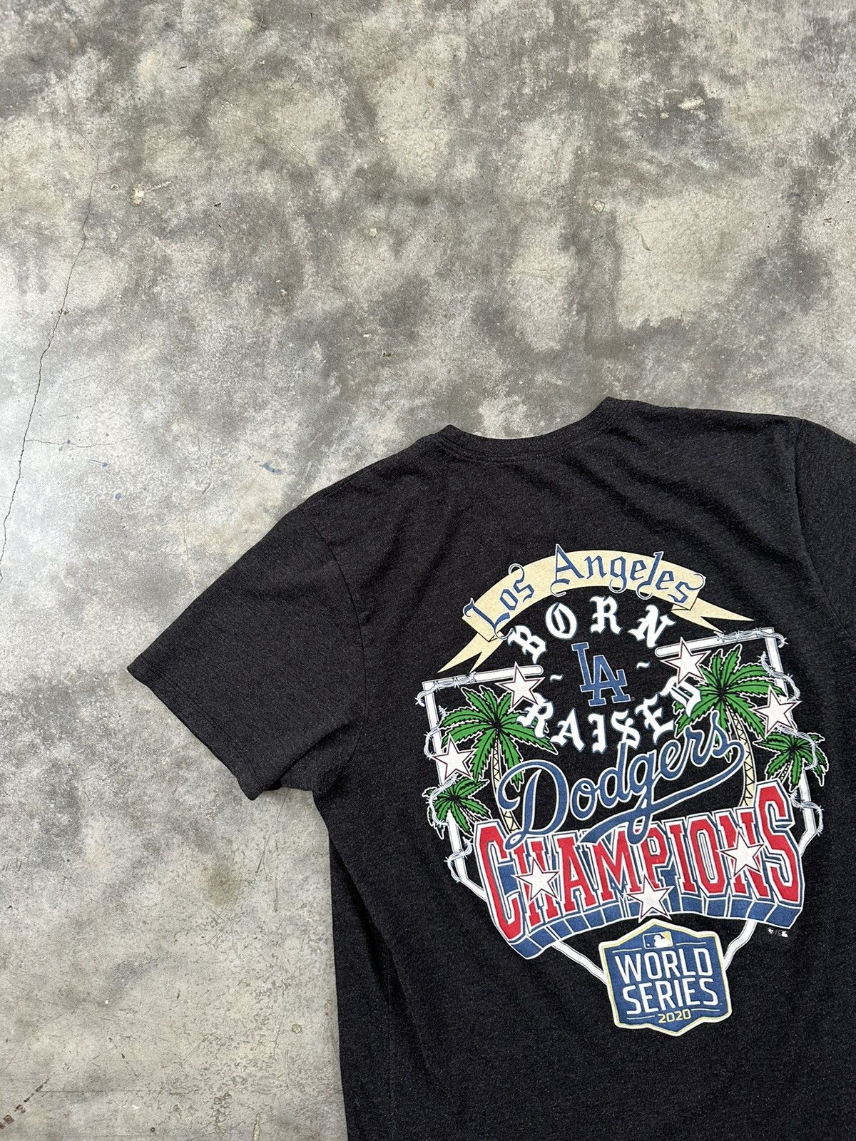 Born X Raised Born X Raised Los Angeles Dodgers World Series Champion Tee Size US XL / EU 56 / 4 - 2 Thumbnail