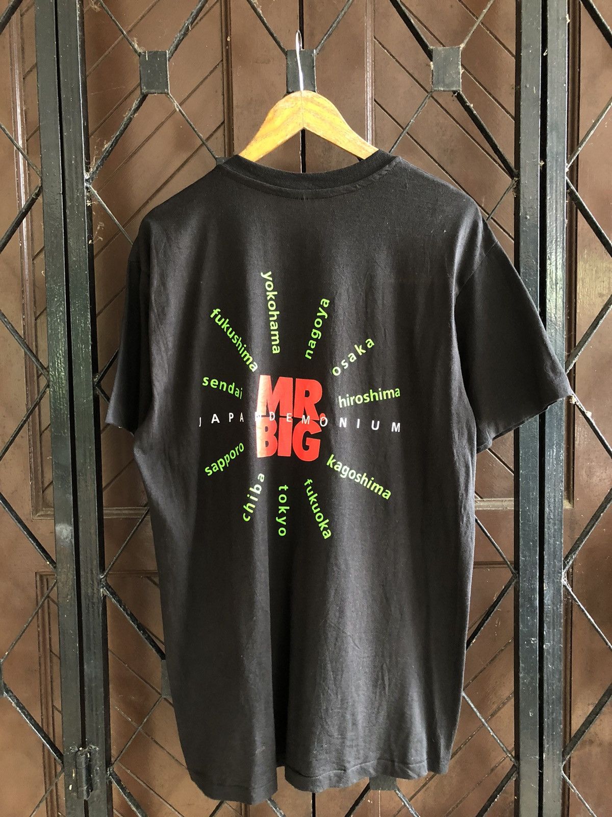 Band Tees × Vintage Vintage 90's Mr. Big Japan Tour Size US L / EU 52-54 / 3 - 4 Thumbnail