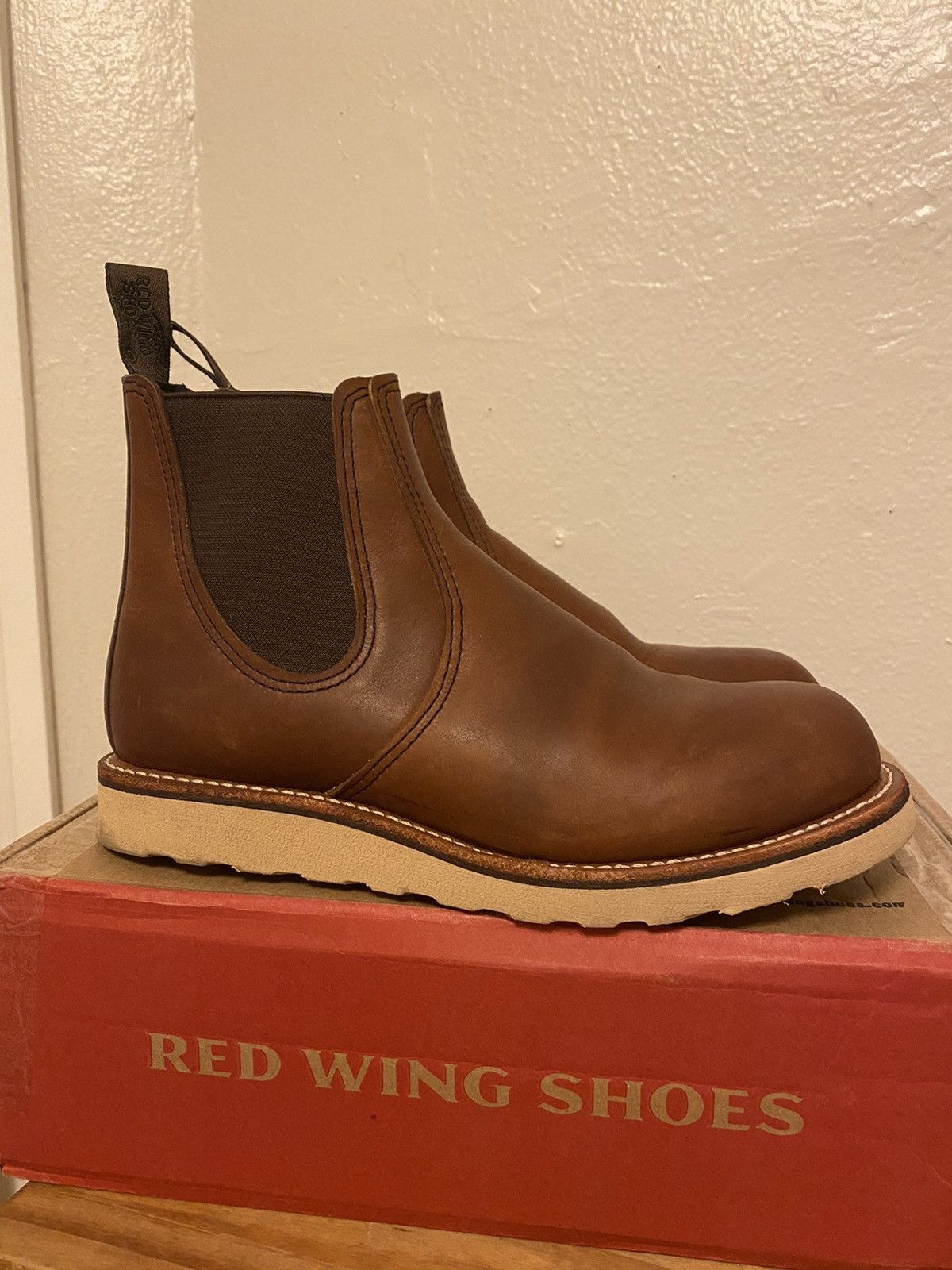 Red Wing Red Wing 3190 - Chelsea boots - size 8 - Amber | Grailed