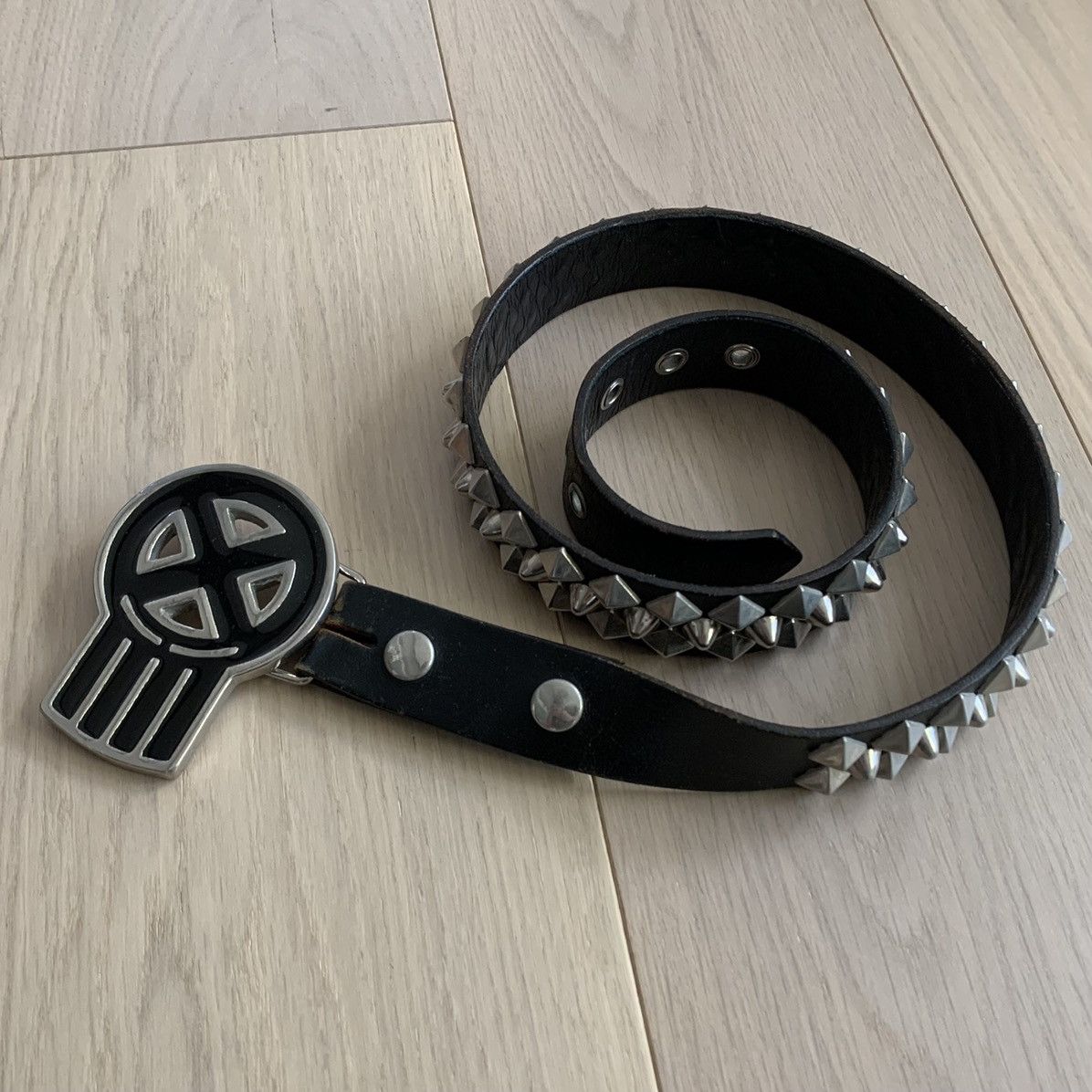 Bounty Hunter 1990’s Skull Studded Leather Belt Size 34 - 1 Thumbnail