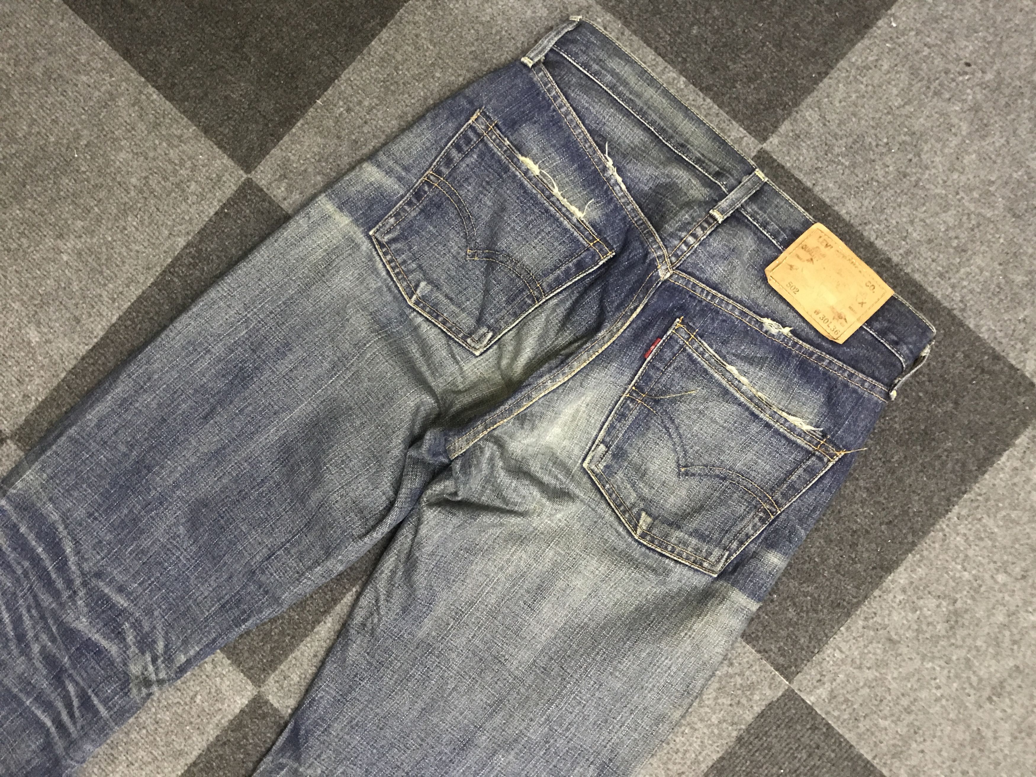 Levi's × Vintage VLEV123-Vtg LEVIS 502 BIG E Red Line Distressed Jeans Size US 30 / EU 46 - 11 Thumbnail