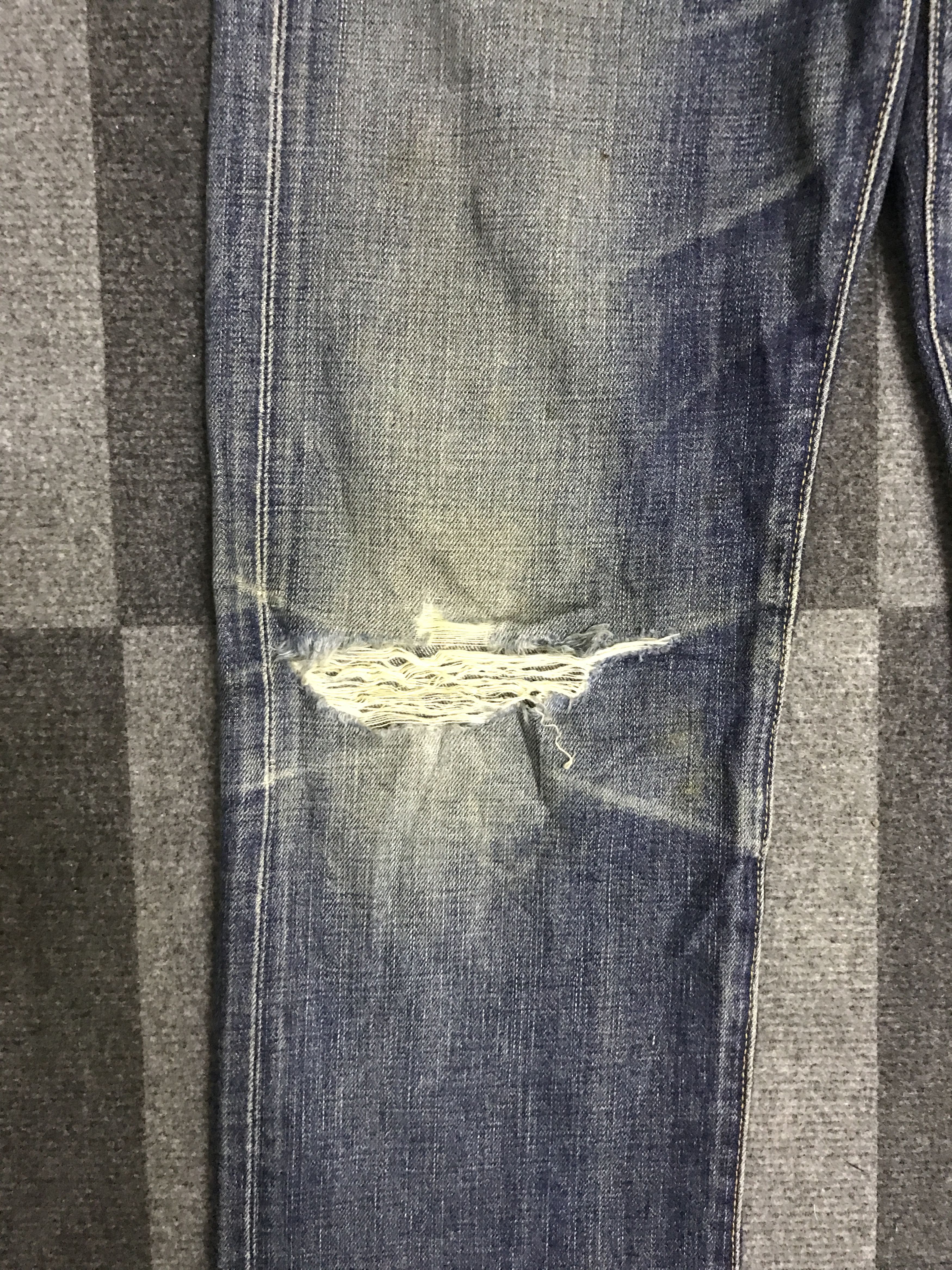 Levi's × Vintage VLEV123-Vtg LEVIS 502 BIG E Red Line Distressed Jeans Size US 30 / EU 46 - 5 Thumbnail