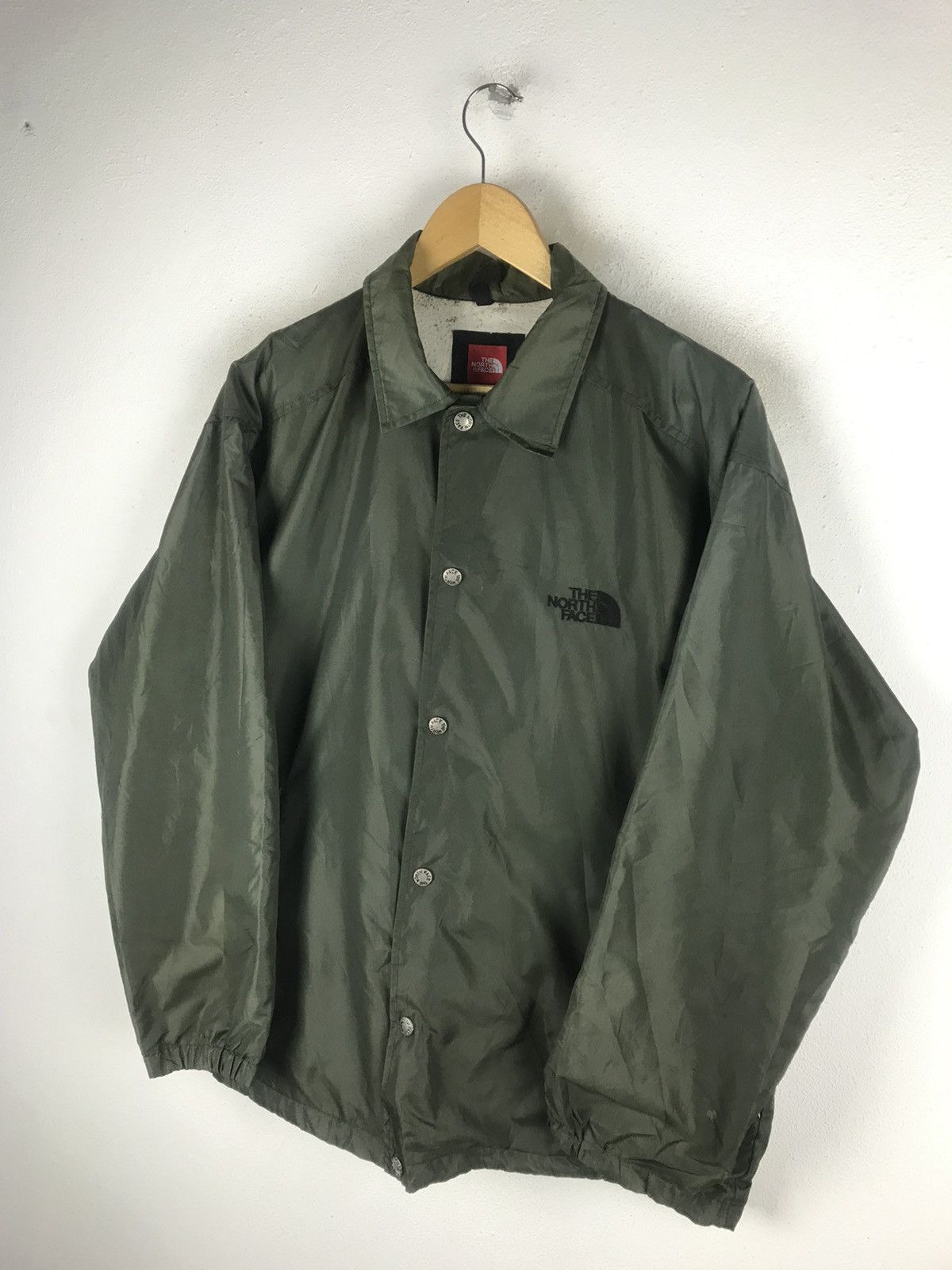 The North Face 🔥SALE🔥THE NORTH FACE ROCK SOLID COACH JACKET STYLE Size US M / EU 48-50 / 2 - 5 Thumbnail