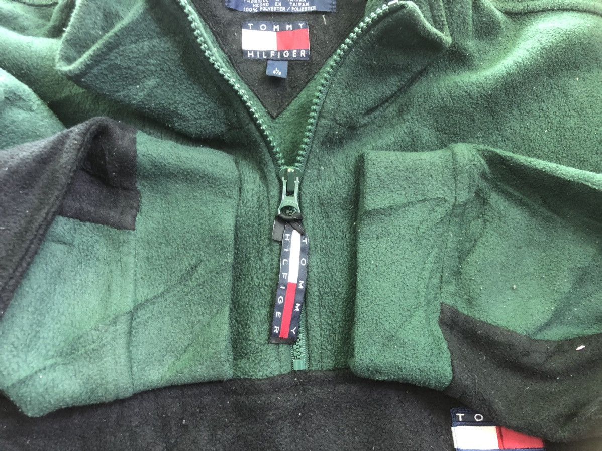 Tommy Hilfiger Tommy Hilfiger half zipper sweatshirt Size US XL / EU 56 / 4 - 4 Thumbnail