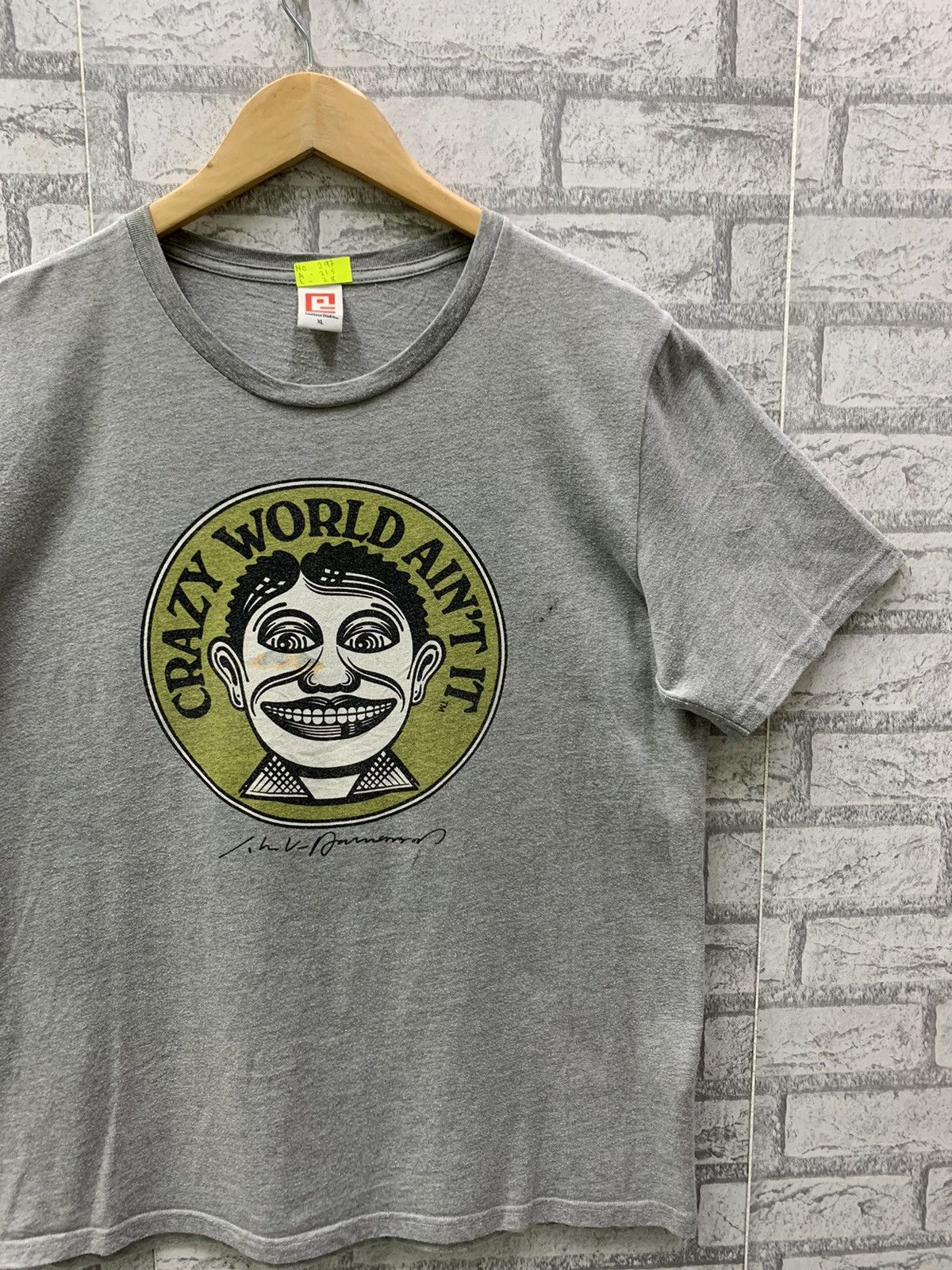 Vintage John Van Hamersveld Crazy World Ain’t It Pop Art T-shirts Size US XL / EU 56 / 4 - 4 Thumbnail