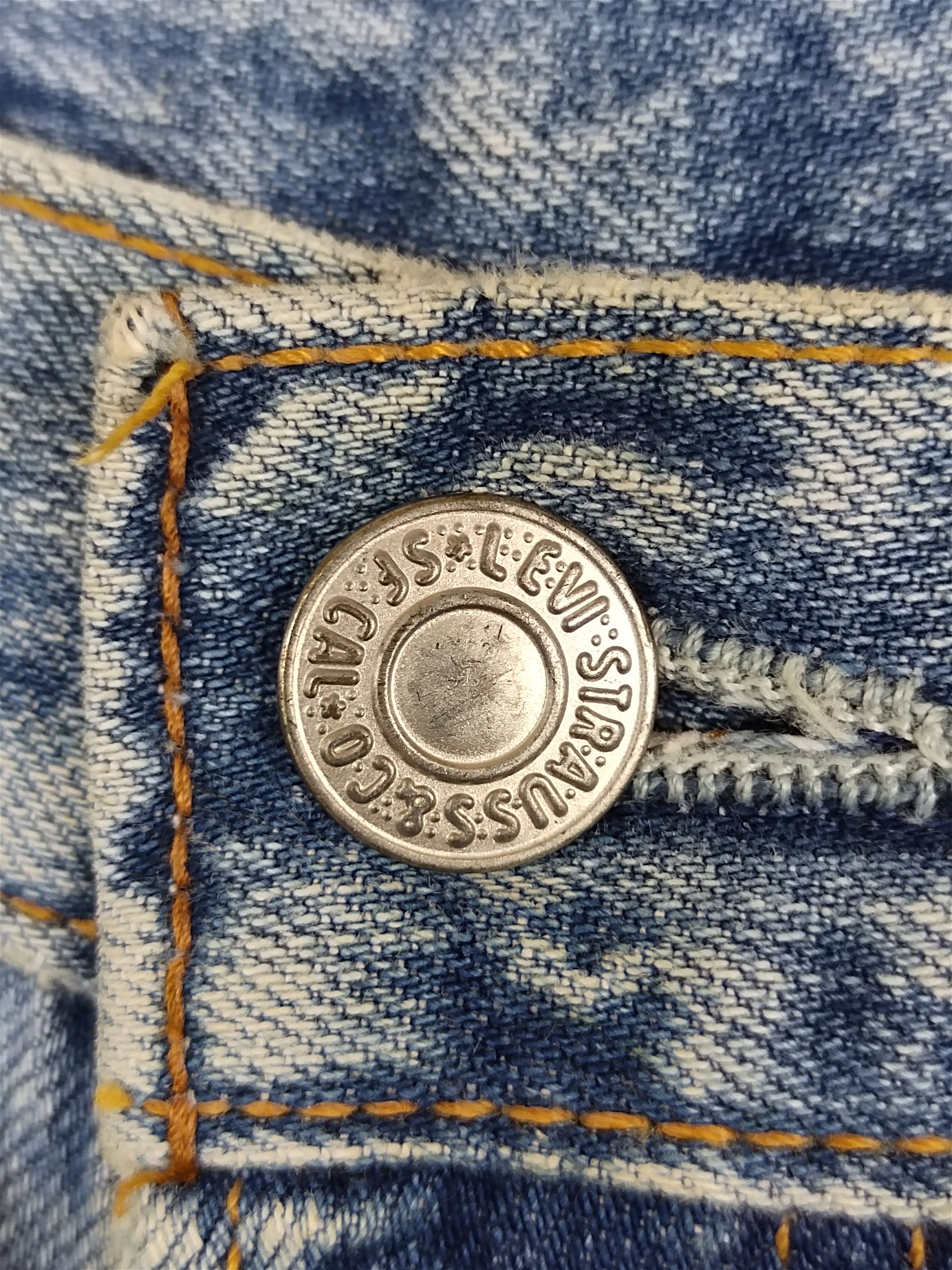 Levi's Vintage Levi's 501 Dirty Wash Denim Jeans Grunge Rock Size US 34 / EU 50 - 17 Thumbnail