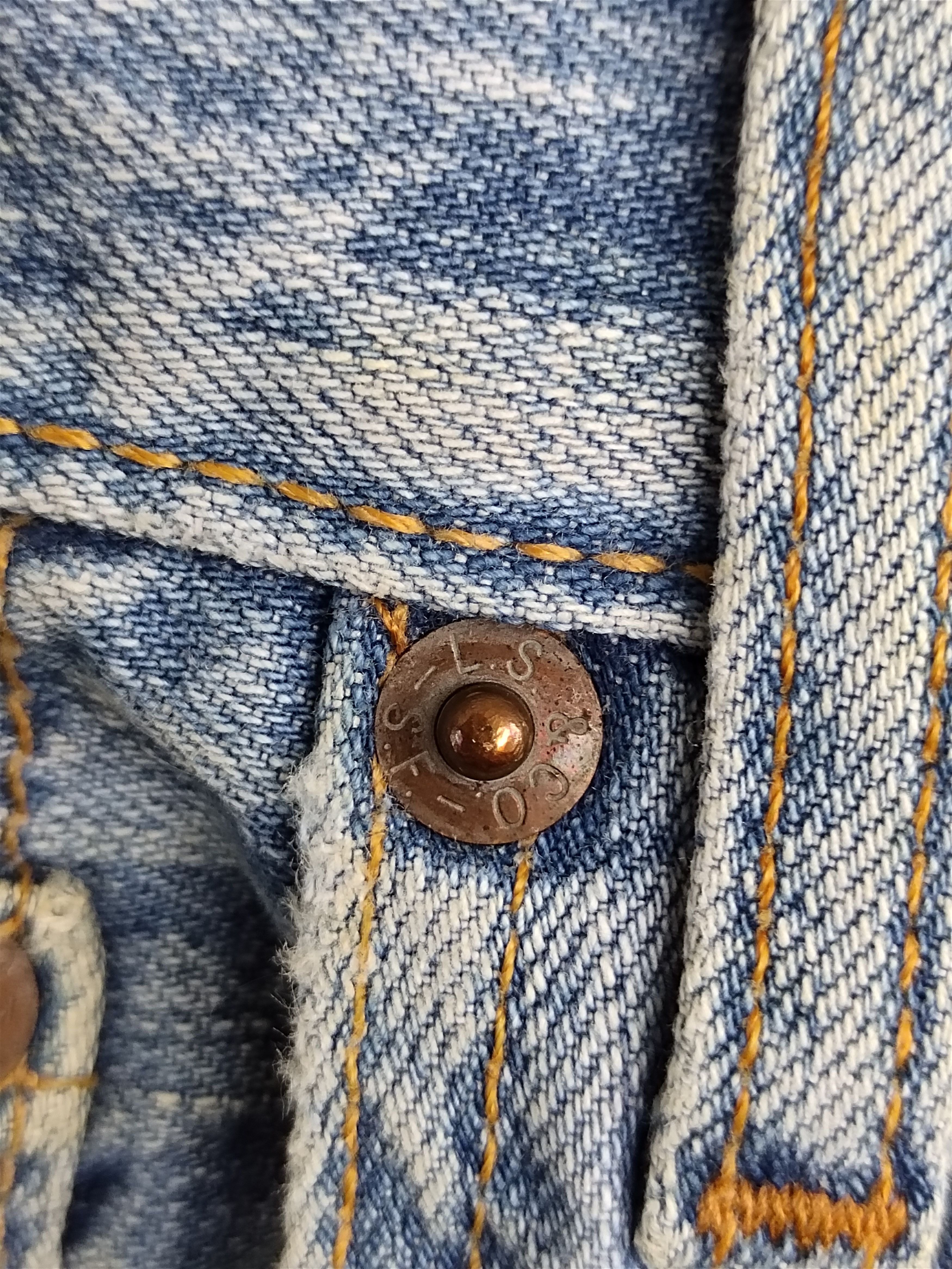 Levi's Vintage Levi's 501 Dirty Wash Denim Jeans Grunge Rock Size US 34 / EU 50 - 16 Thumbnail