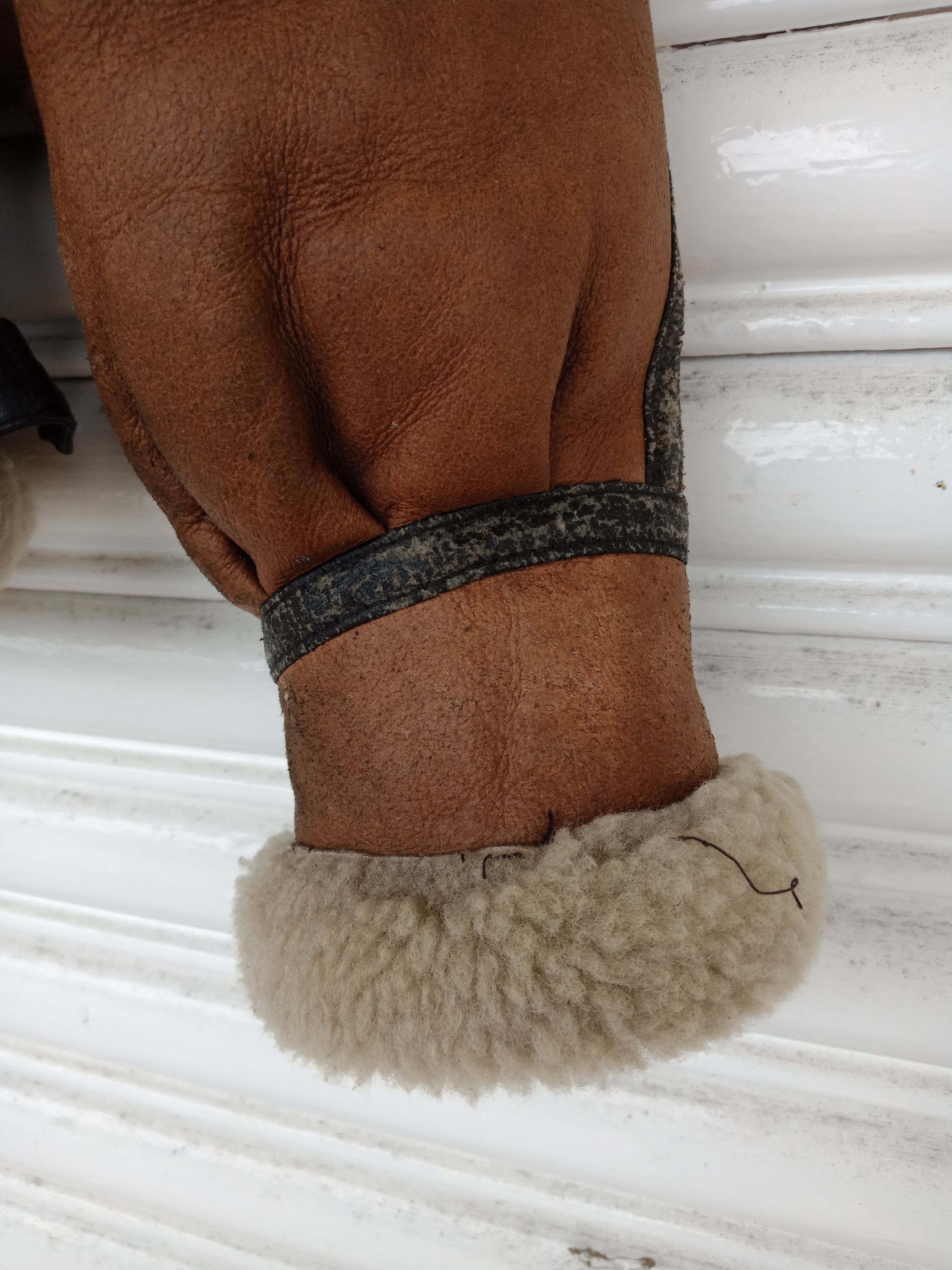 Leather B 3 American Military Wear Sheepskin Flight Size US L / EU 52-54 / 3 - 8 Thumbnail