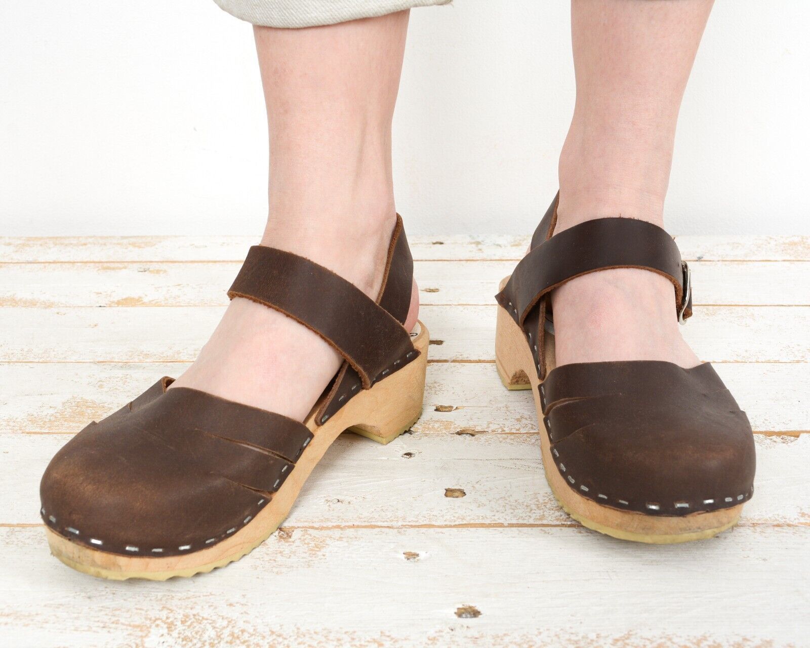 Other × Vintage LOLA Leather Heels Swedish Ankle Strap Closed Clogs EUR37 Size US 6.5 / IT 36.5 - 1 Thumbnail