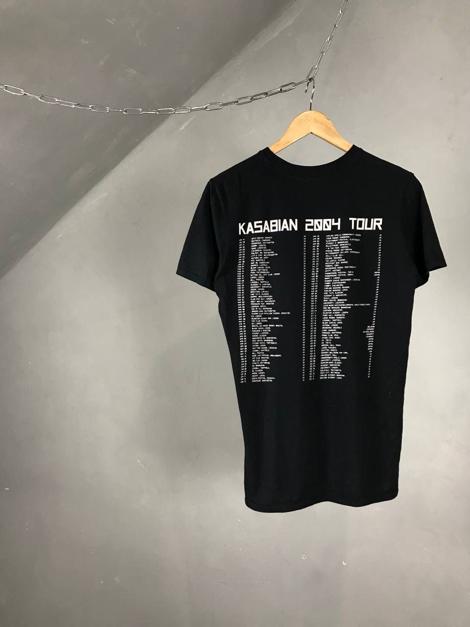 Band Tees Kasabian vintage rock band tee Size US M / EU 48-50 / 2 - 5 Thumbnail