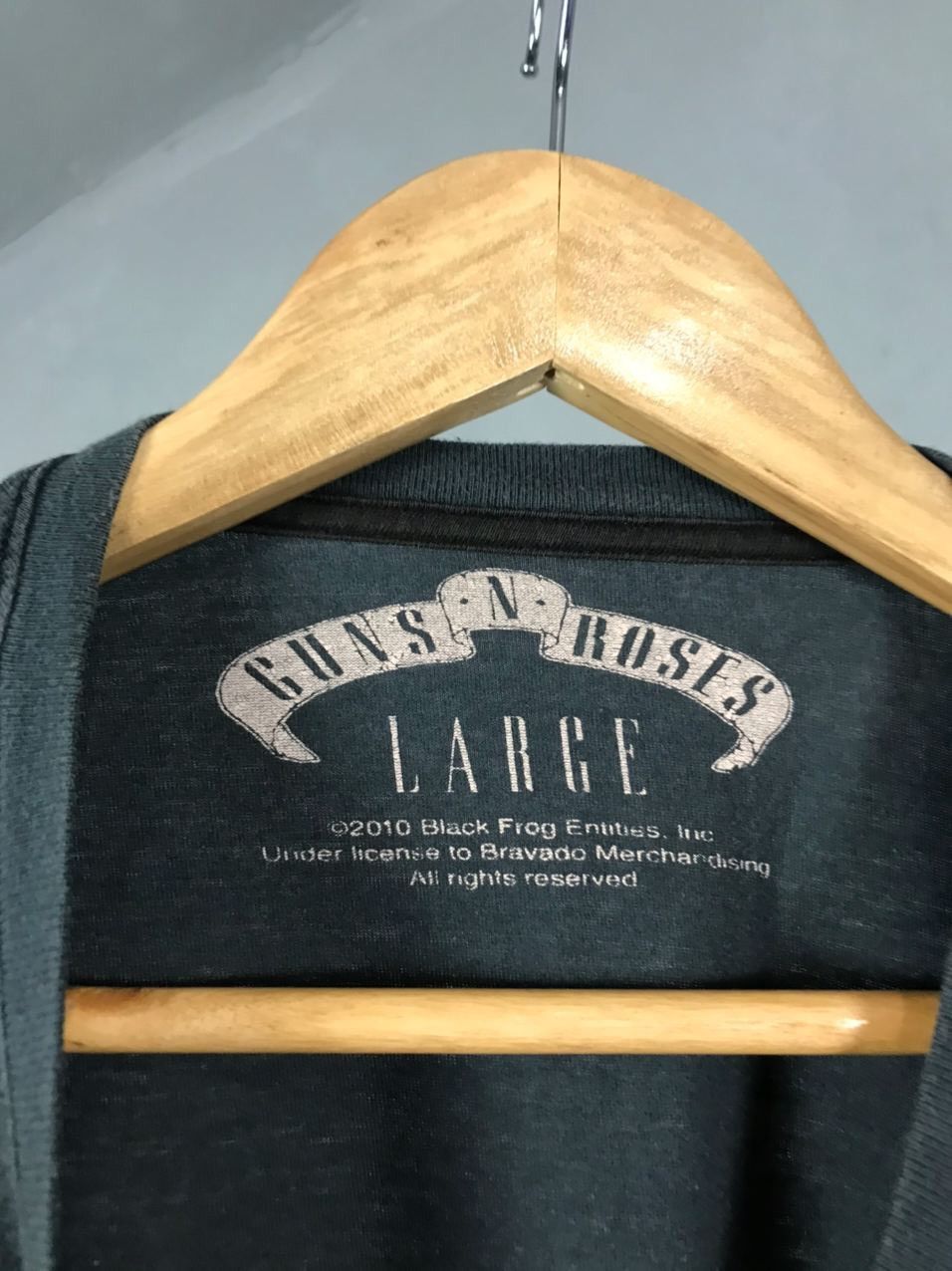 Band Tees Guns N Roses 2010 vintage rock band tee Size US L / EU 52-54 / 3 - 5 Thumbnail