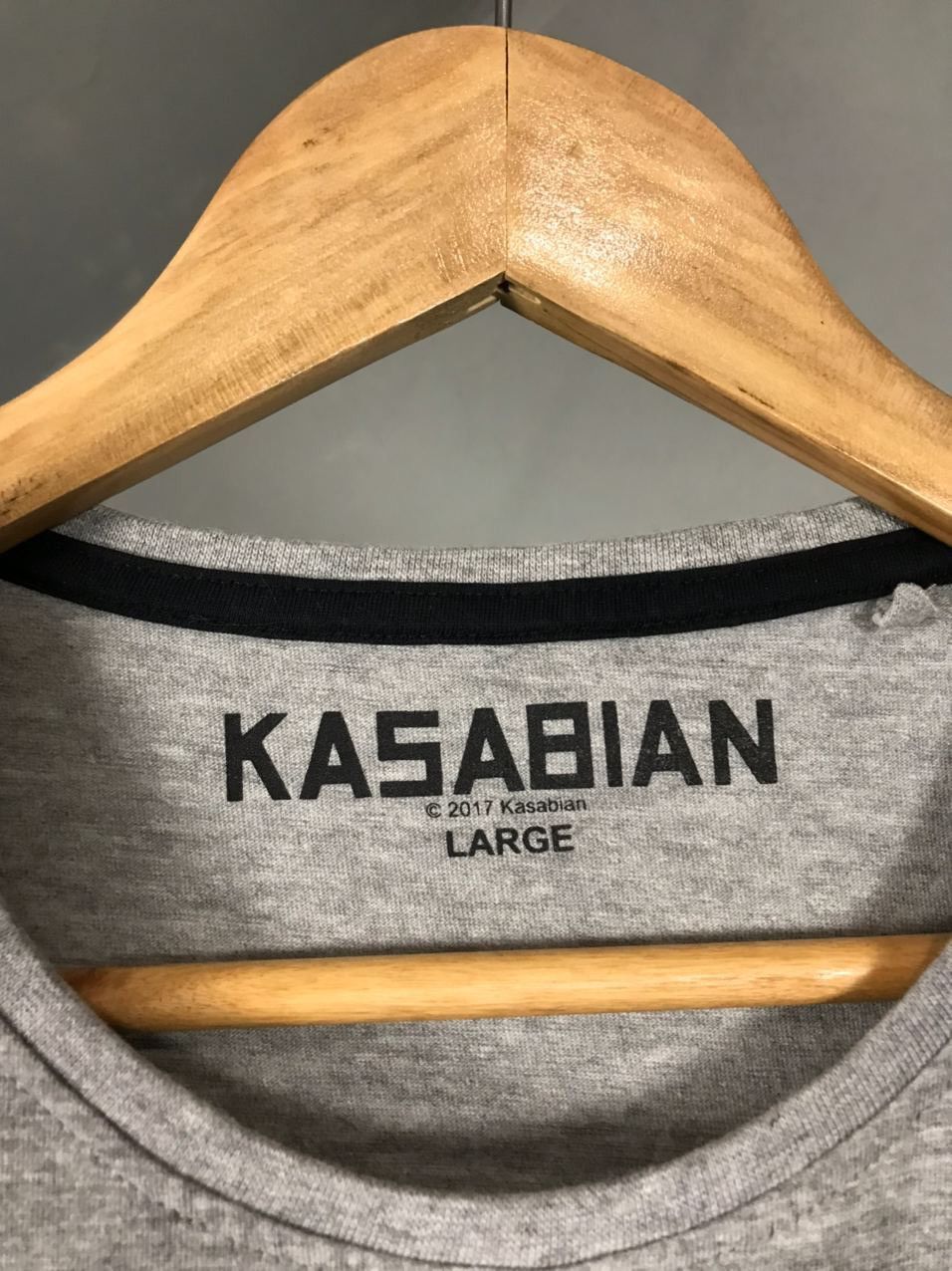 Band Tees × Vintage Kasabian vintage rock band tee Size US L / EU 52-54 / 3 - 5 Thumbnail