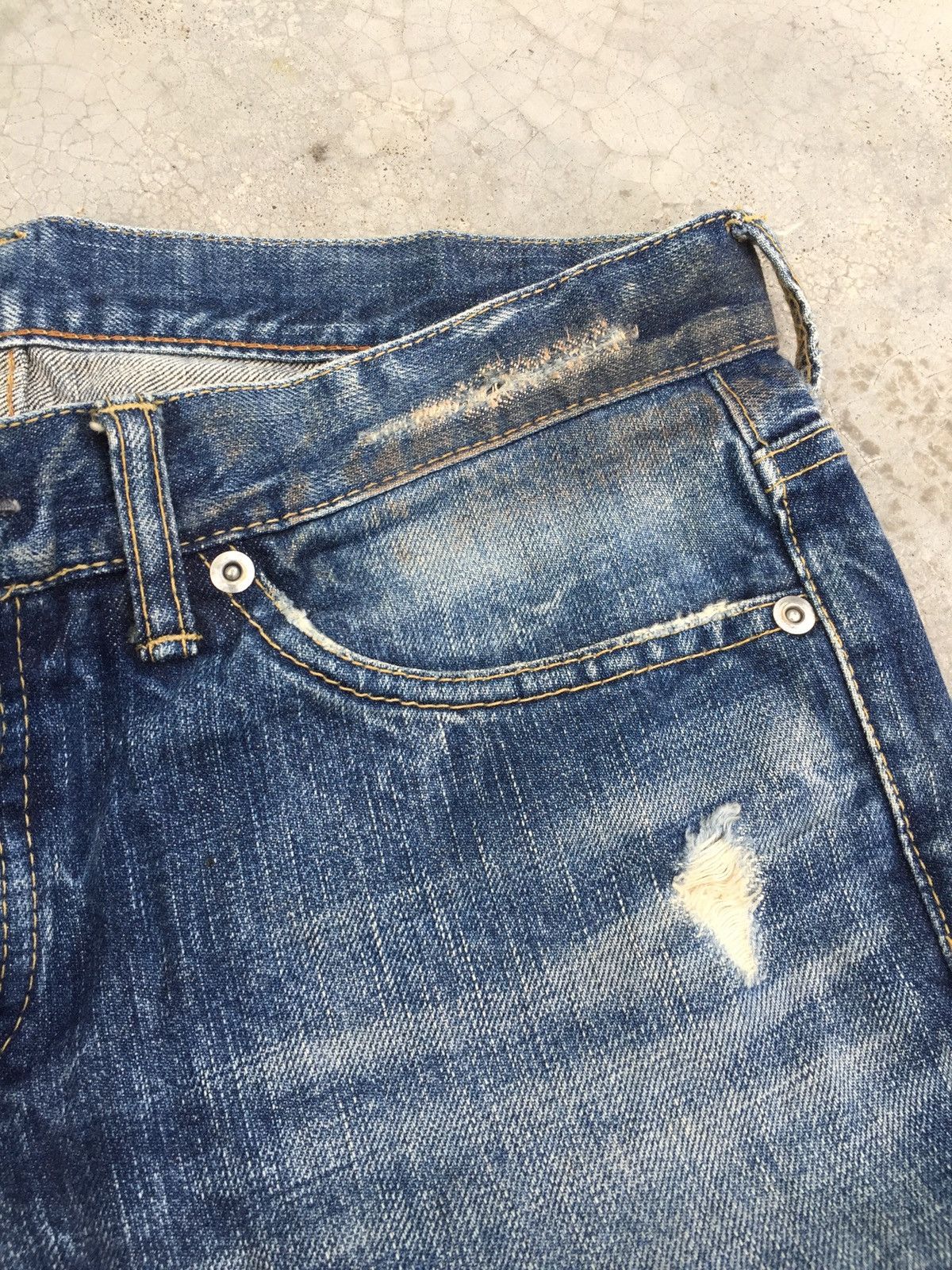 Hysteric Glamour HYSTERIC GLAMOUR FLARED STUDDED STONE WASHED Size US 32 / EU 48 - 10 Thumbnail