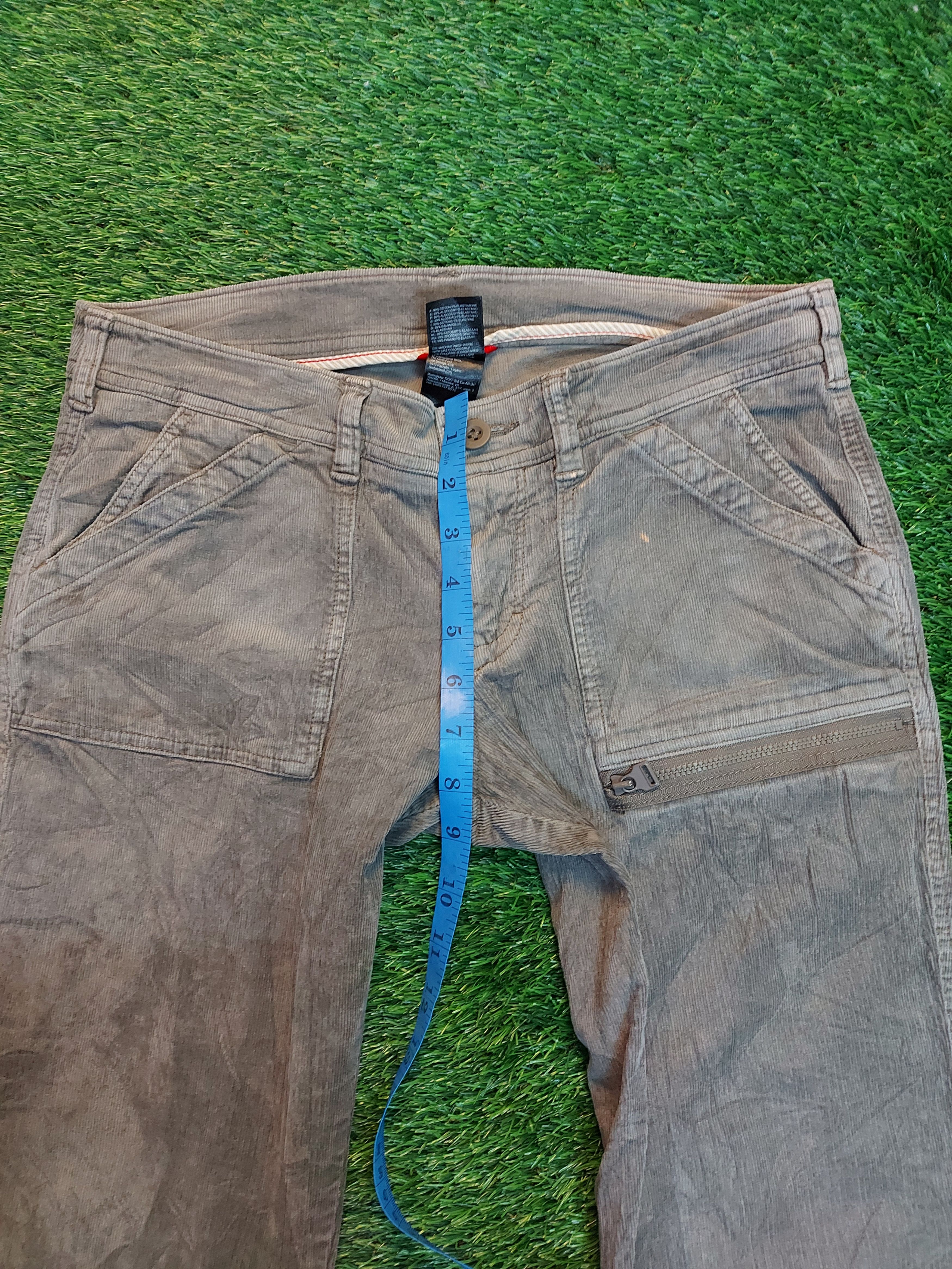 The North Face (J236) TNF - corduroy pant Size US 31 - 7 Thumbnail