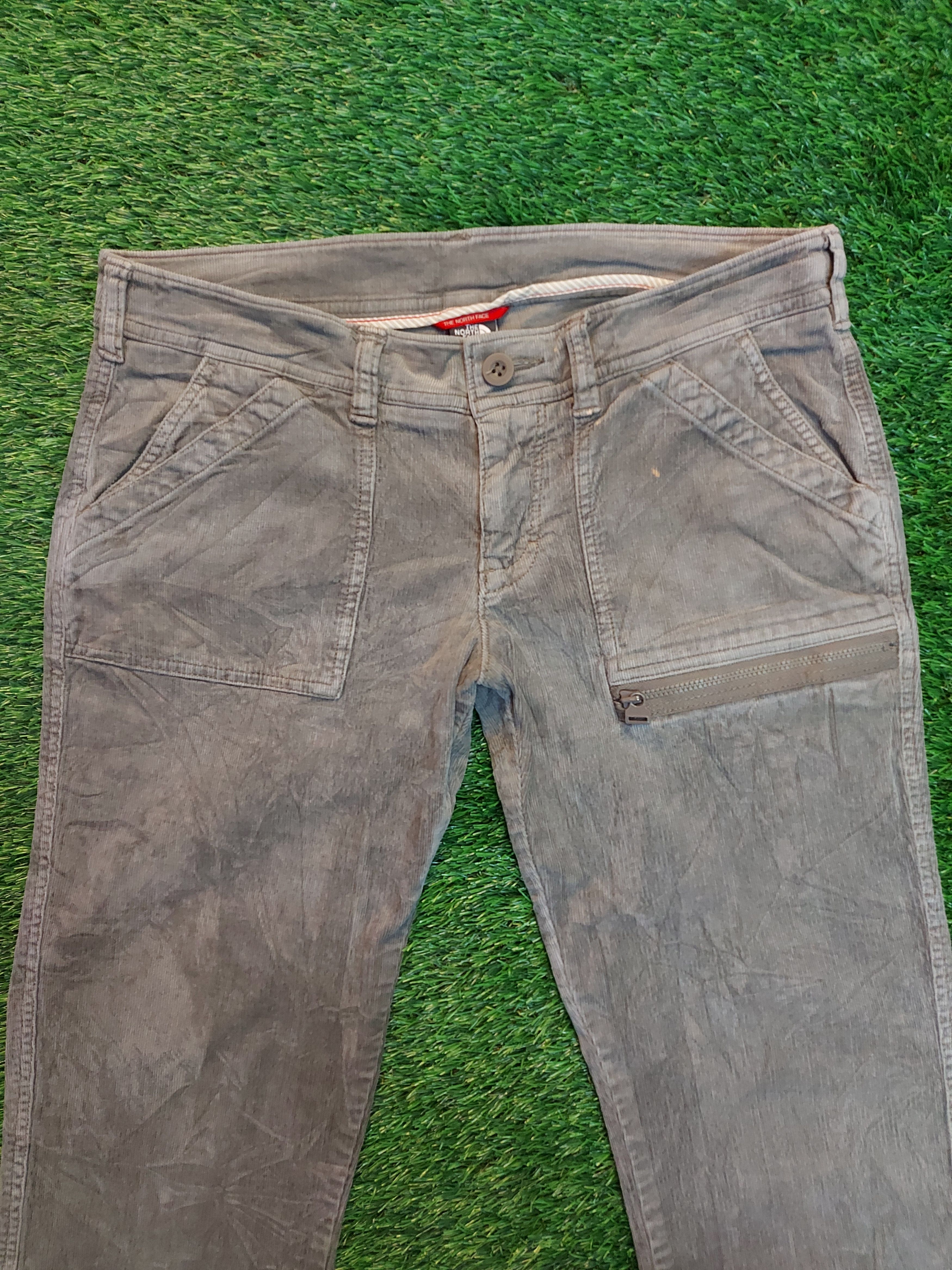 The North Face (J236) TNF - corduroy pant Size US 31 - 2 Thumbnail
