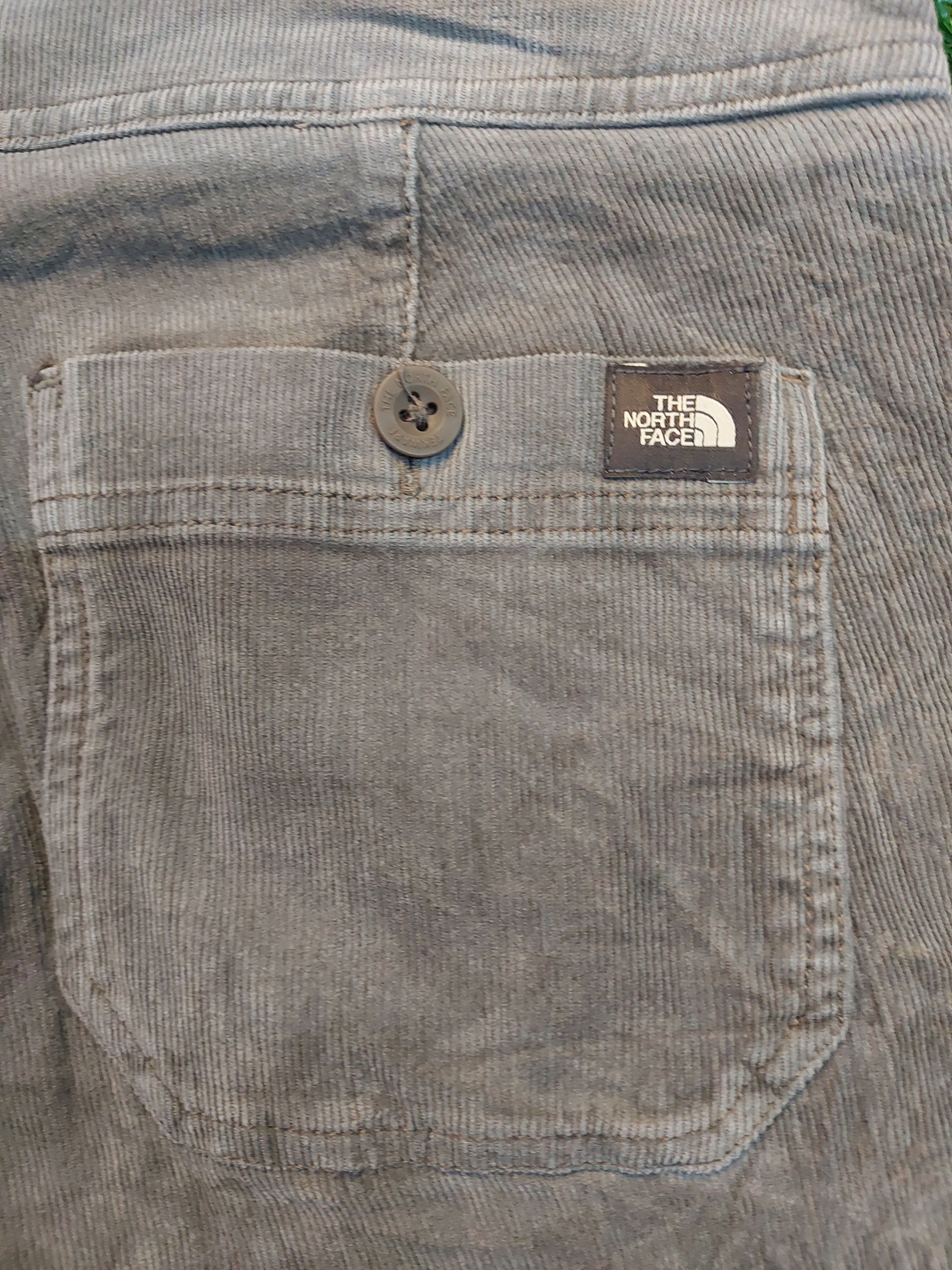 The North Face (J236) TNF - corduroy pant Size US 31 - 17 Thumbnail