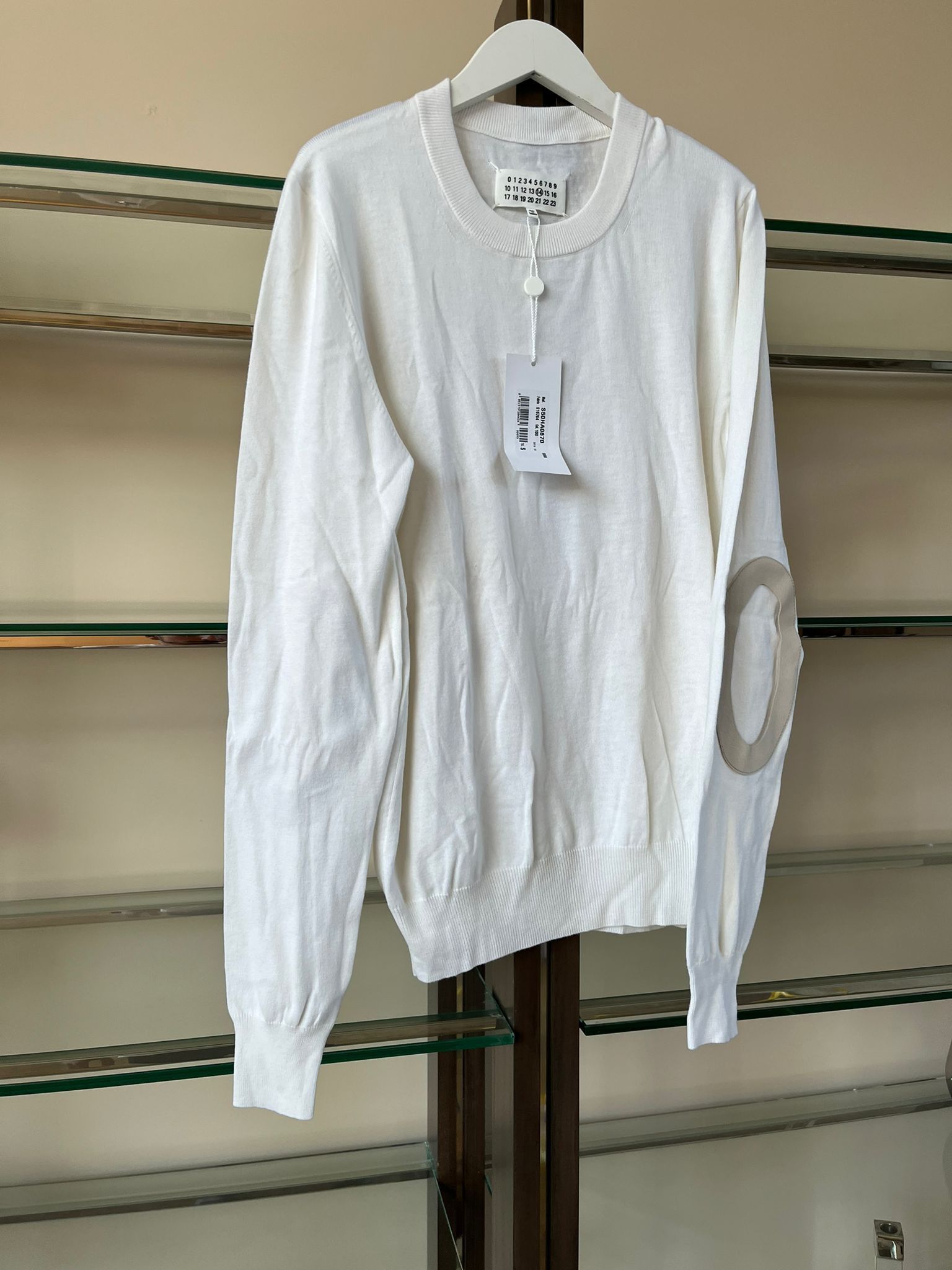 Maison Margiela Wool Elbow Patch Crewneck Sweater in White Size US S / EU 44-46 / 1 - 3 Thumbnail