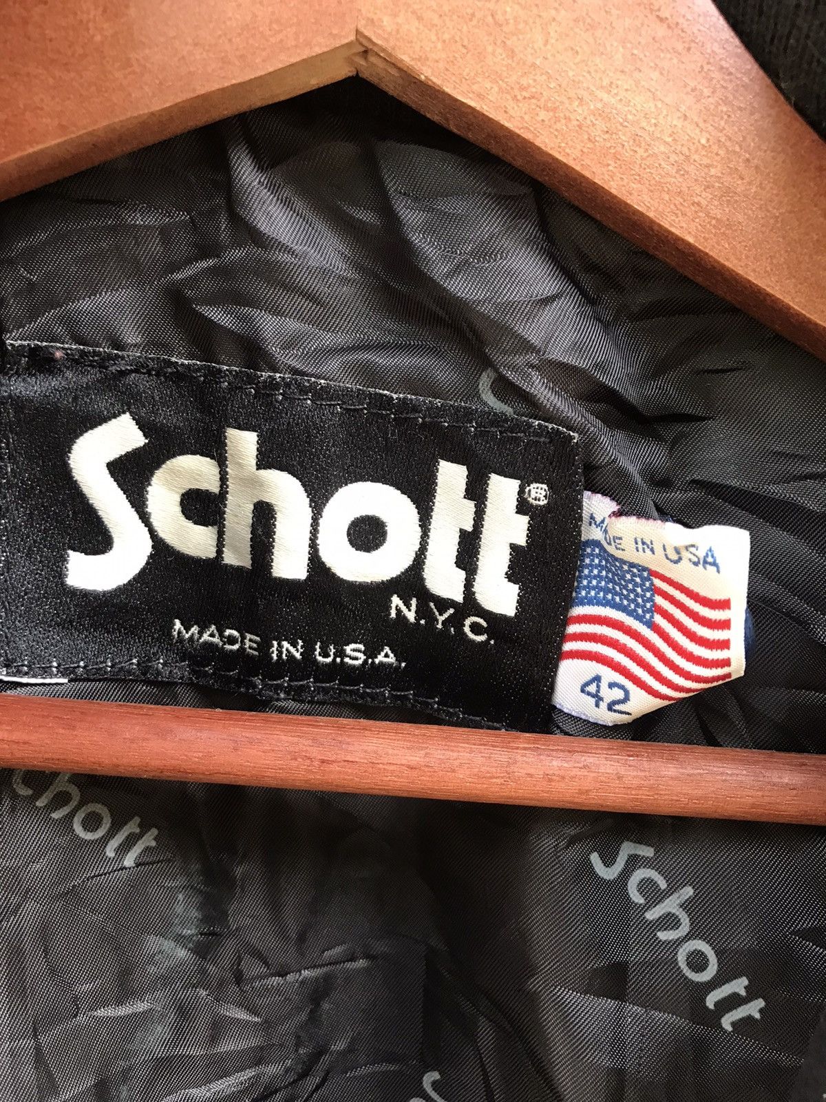 Schott Vintage schott nyc suede leather jacket usa size 42 Size US L / EU 52-54 / 3 - 7 Thumbnail
