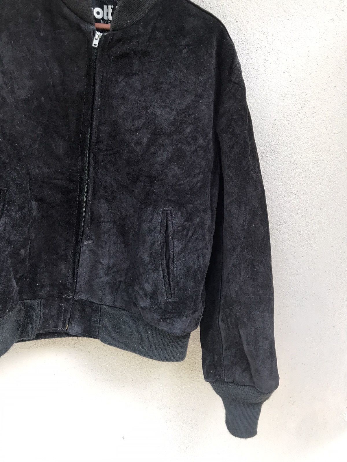 Schott Vintage schott nyc suede leather jacket usa size 42 Size US L / EU 52-54 / 3 - 3 Thumbnail