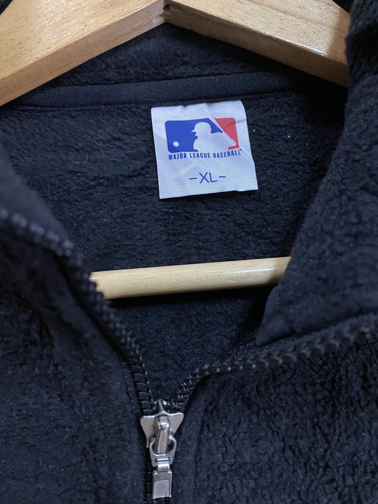 Uniqlo Uniqlo X Chicago White Sox MLB Fleece Sweatshirt Size US XL / EU 56 / 4 - 5 Thumbnail