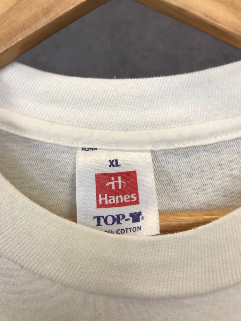 Hanes Art vintage Hanes tee Size US XL / EU 56 / 4 - 4 Thumbnail