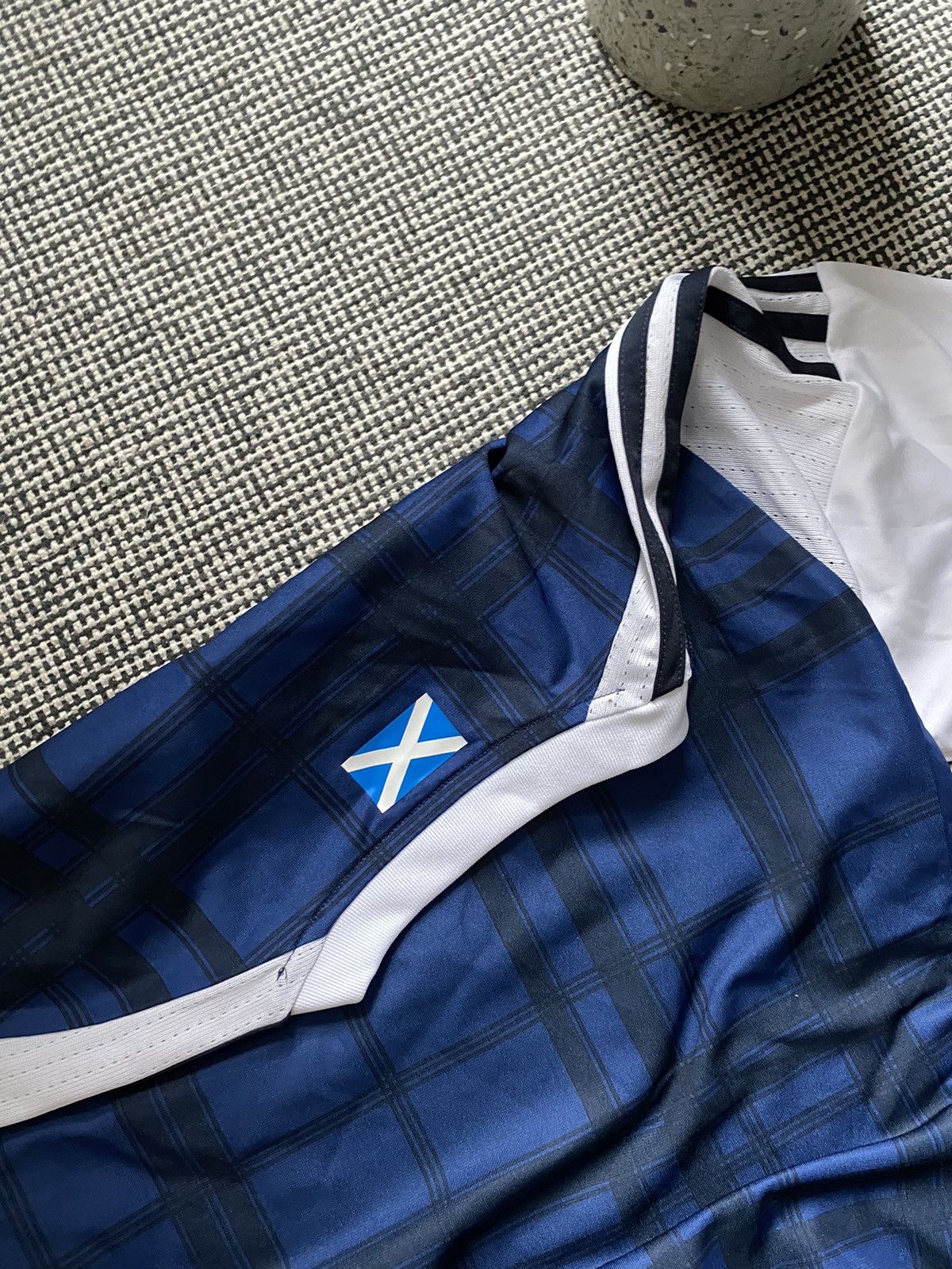 Adidas × Vintage Vintage adidas soccer jersey Scotland Size US M / EU 48-50 / 2 - 6 Thumbnail