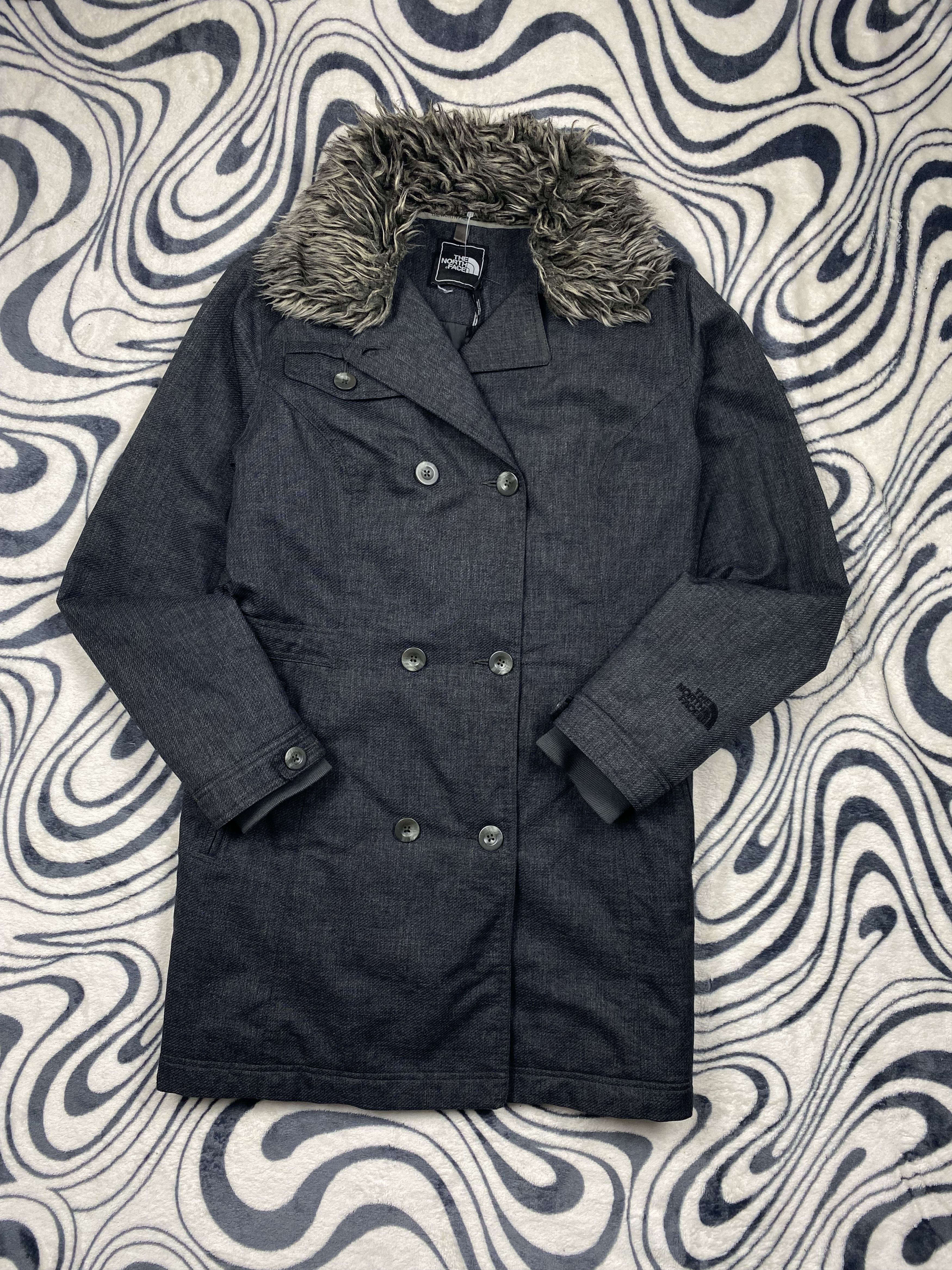 The North Face The North Face Womens Winter Jacket Fur Collar Primaloft TNF Size M / US 6-8 / IT 42-44 - 1 Thumbnail
