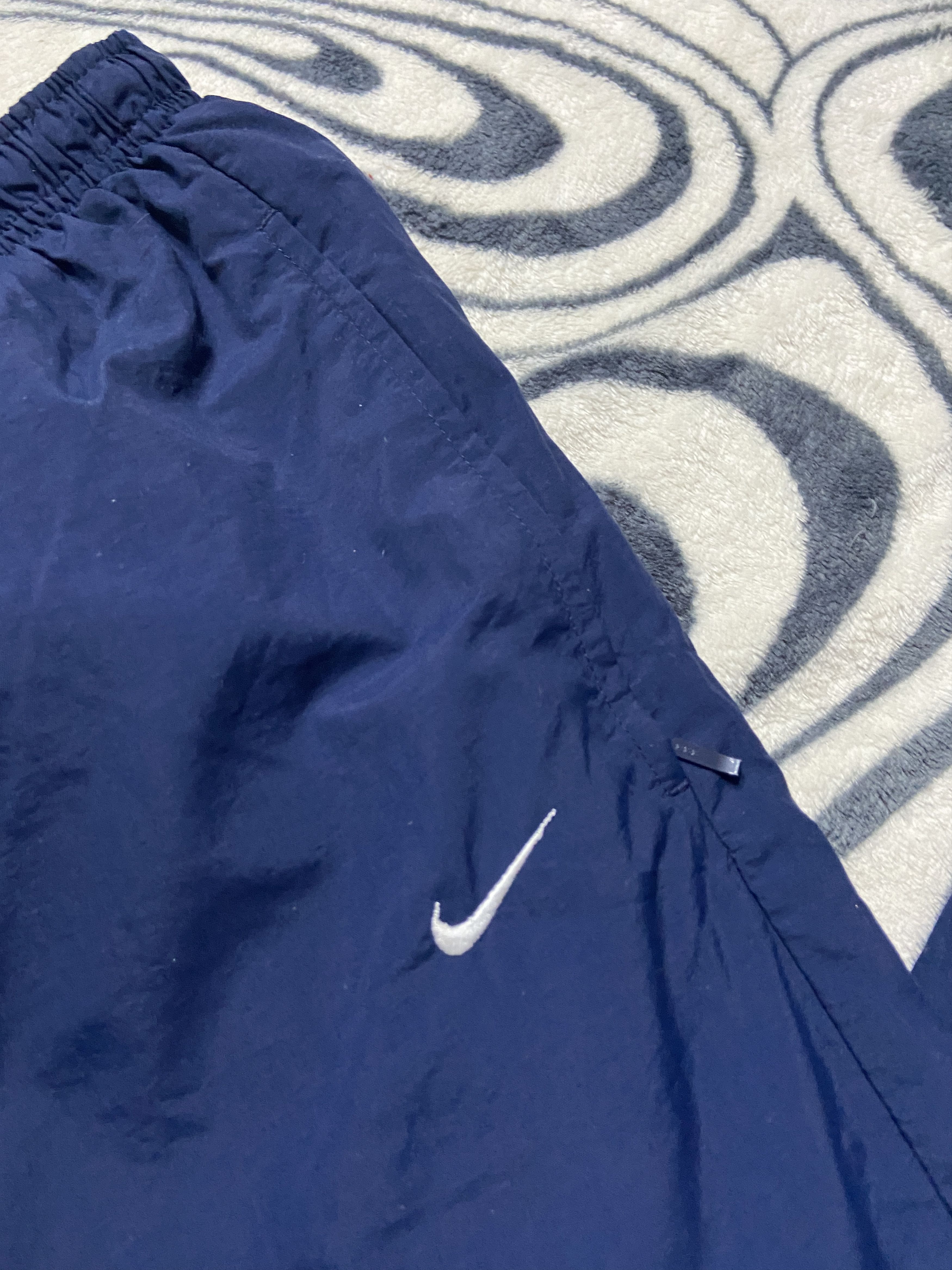 Nike Vintage Nike Mens Nylon Pants Y2K Size US 34 / EU 50 - 4 Thumbnail