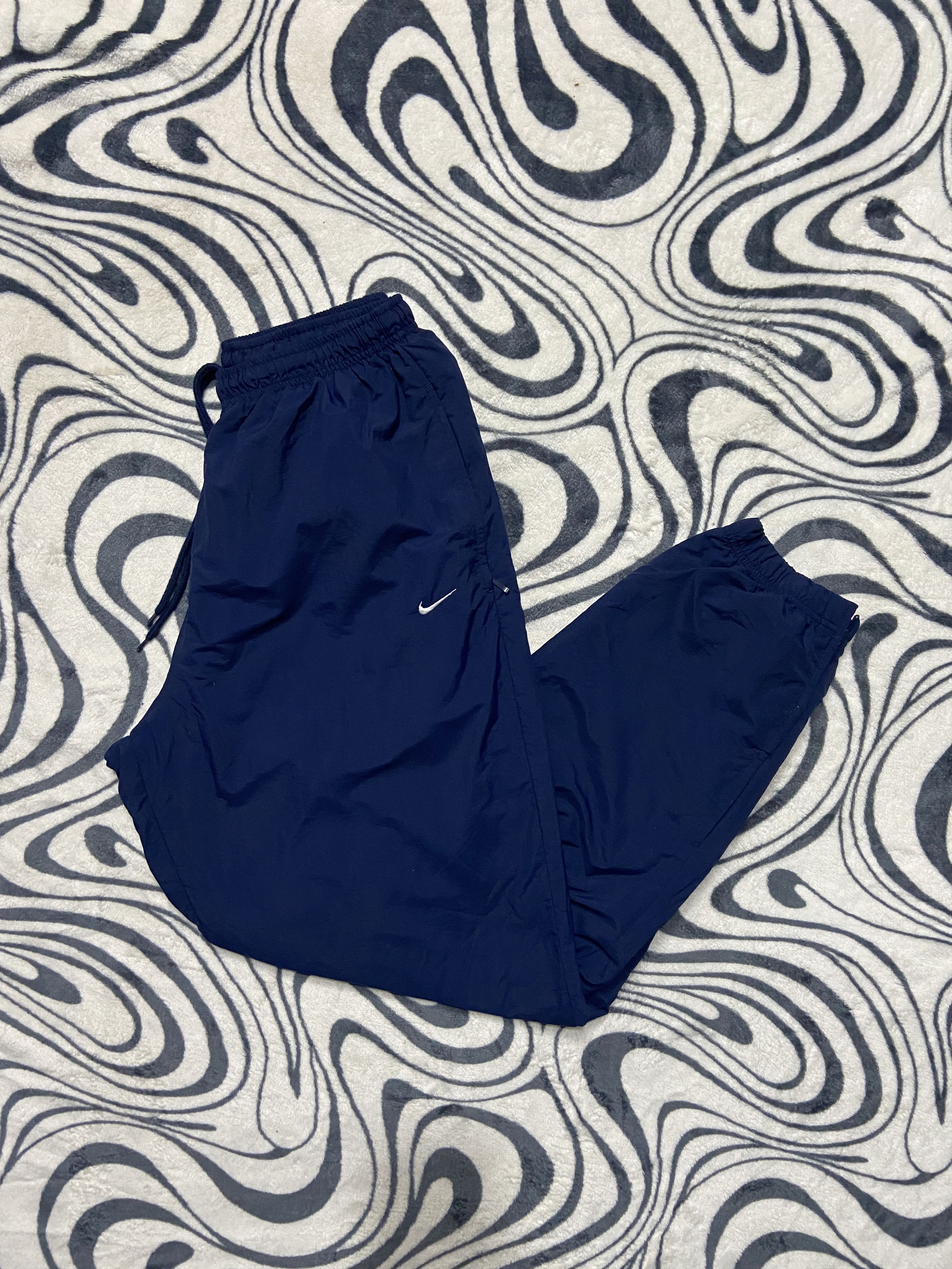 Nike Vintage Nike Mens Nylon Pants Y2K Size US 34 / EU 50 - 2 Thumbnail