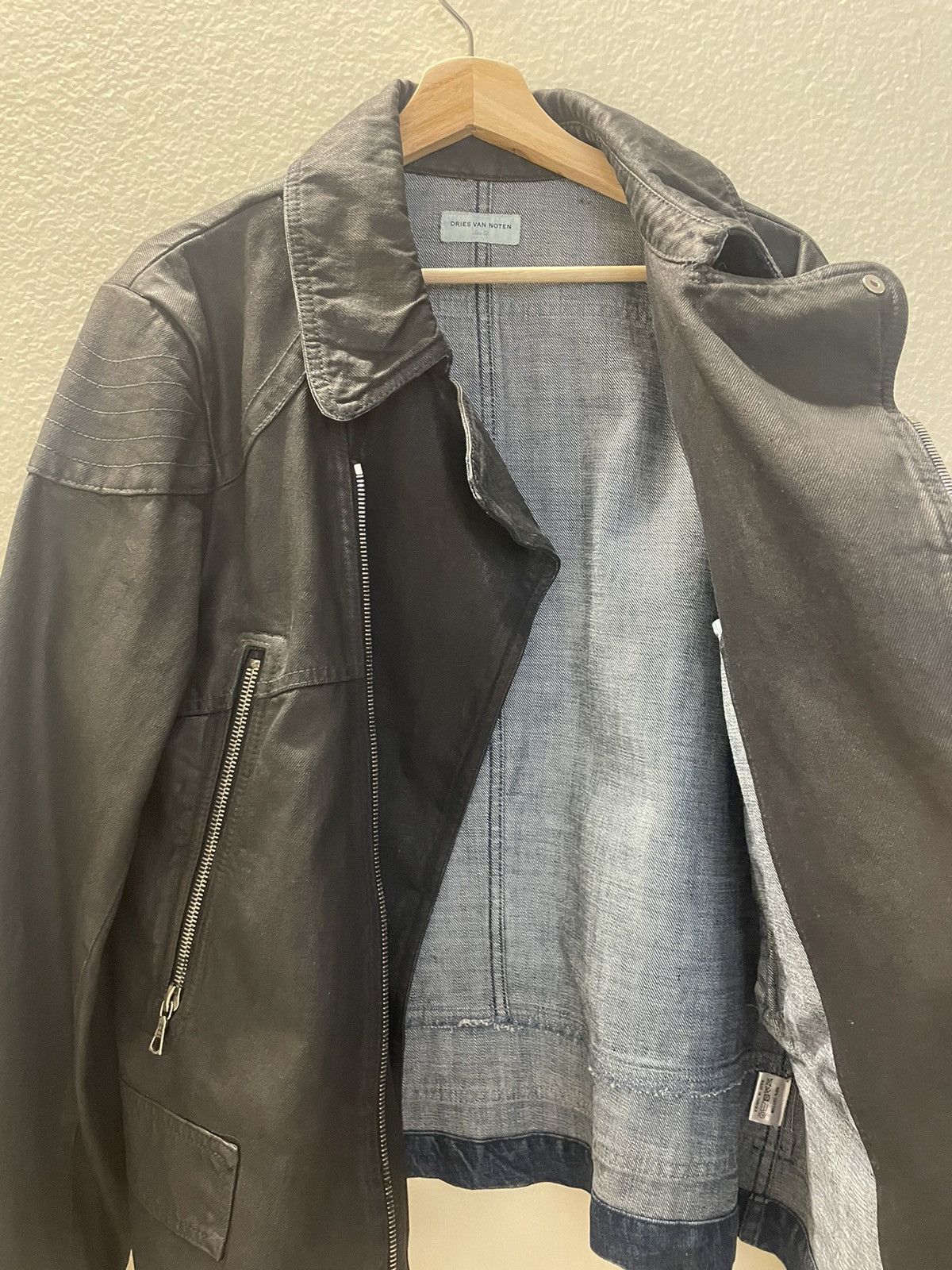 Dries Van Noten Dries Van Noten Waxed Two-Toned Denim Rider Jacket Size US L / EU 52-54 / 3 - 2 Thumbnail