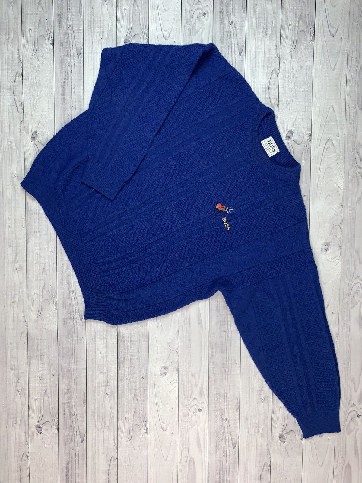 Hugo Boss × Vintage Vintage Hugo Boss Sport sweater Size L/XL sweatshirt Size US XL / EU 56 / 4 - 1 Thumbnail