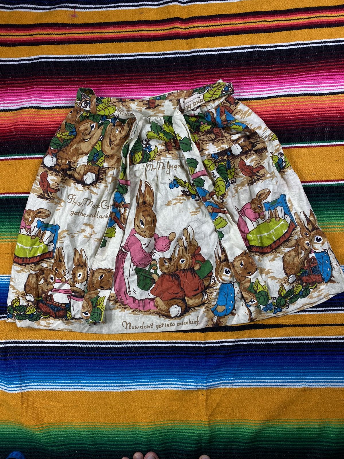 Vintage Vintage Rabbit Fullprint S kirt Size 24" / US 00 / IT 34 - 1 Thumbnail