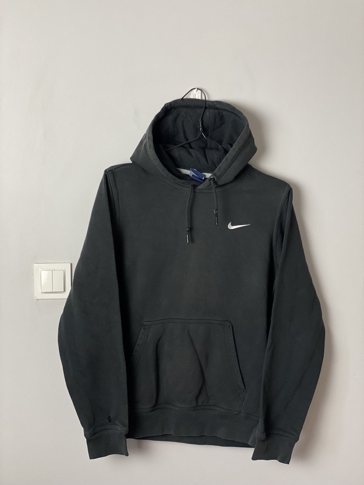 nike hoodie small logo