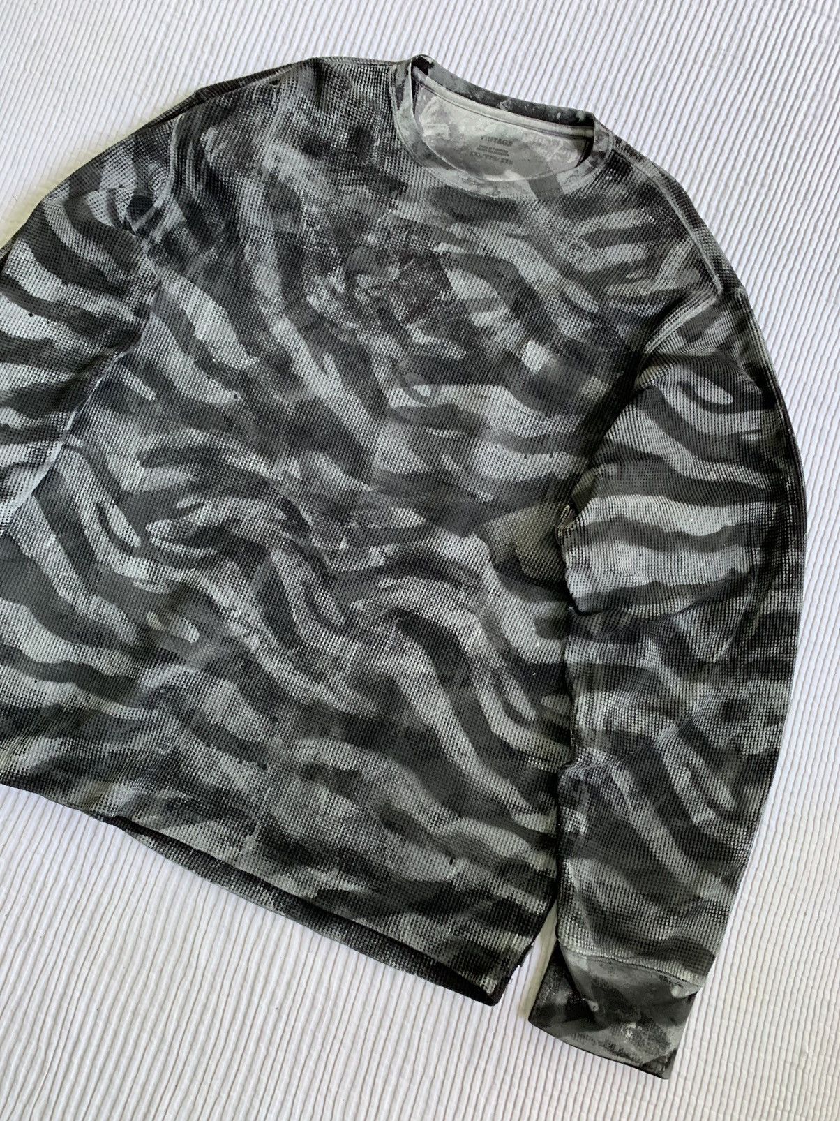 Handmade Tigerstripe Hand Camo Painted Black Thermal Size US XL / EU 56 / 4 - 2 Thumbnail