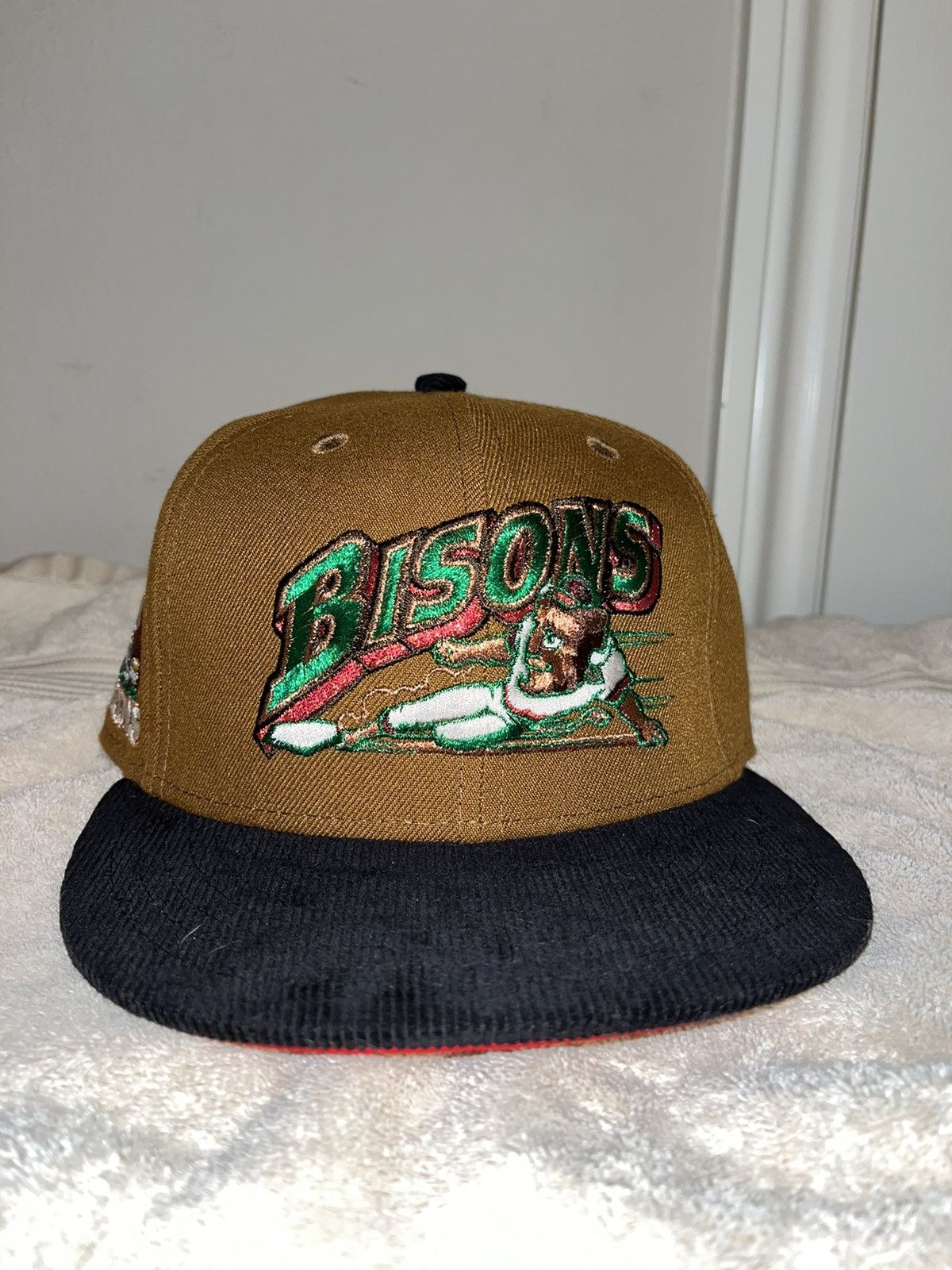 Buffalo Bisons offers 7 1/2 RARE TOPPERZ RELEASE GRAIL