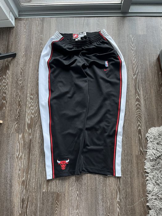 Nike Vintage 90s Chicago Bulls NBA Nike Warm-Up Pants | Grailed