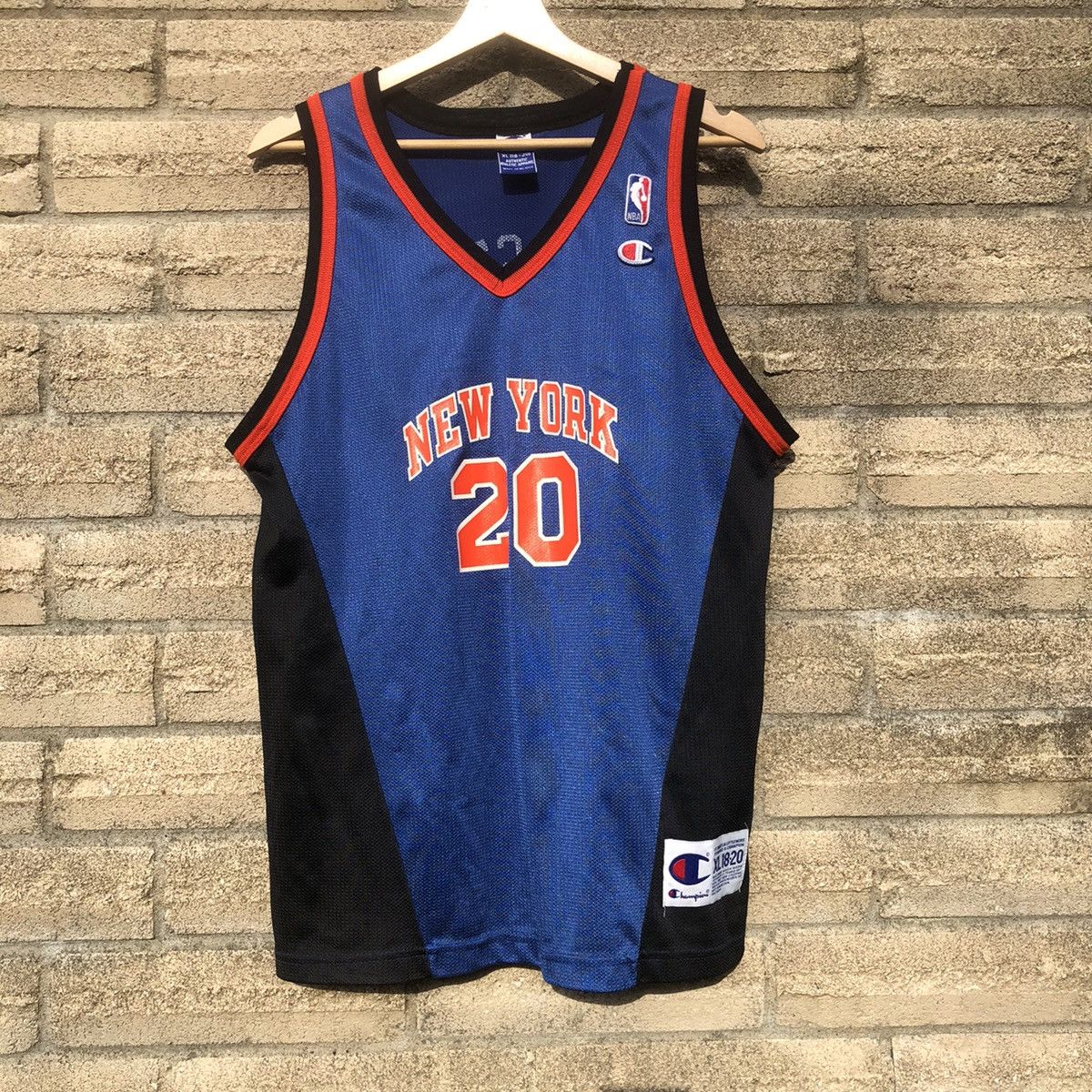 Champion × Vintage Vintage 90s Alan Houston New York knicks champion jersey S Size US S / EU 44-46 / 1 - 1 Thumbnail