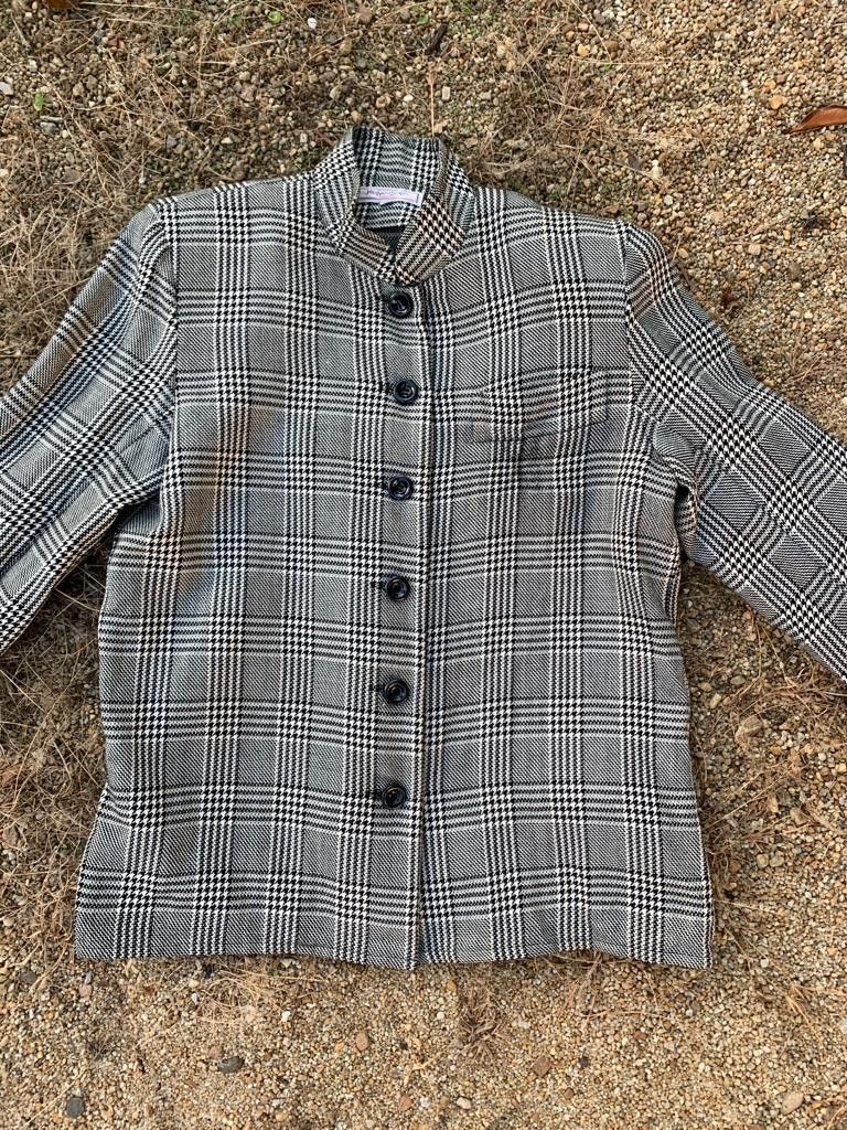 Yves Saint Laurent 🔥Yves Saint Laurent Button up Jacket (women) Size M / US 6-8 / IT 42-44 - 5 Thumbnail