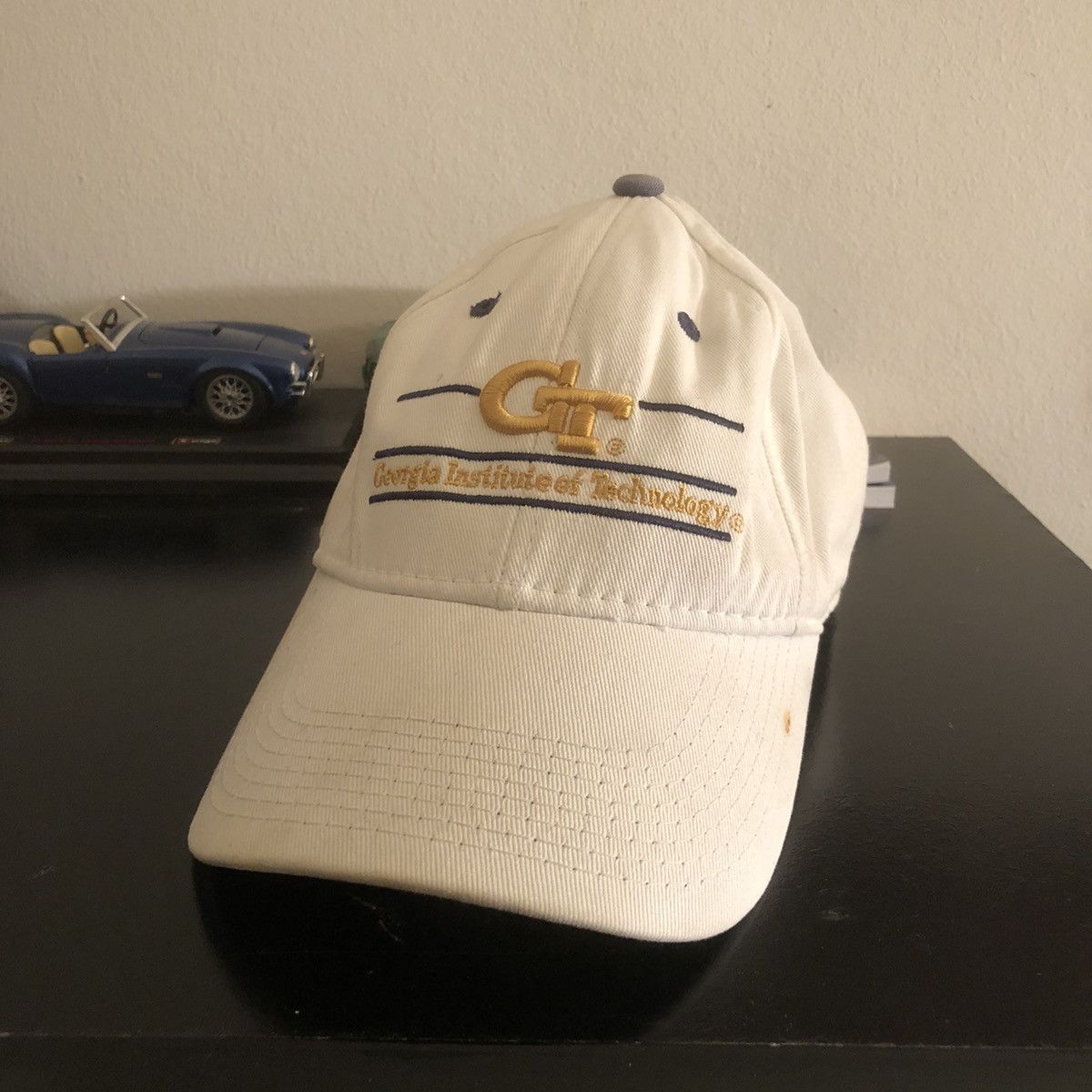The Game × Vintage Vintage 90s Georgia tech bull dogs snapback hat white Size ONE SIZE - 1 Thumbnail