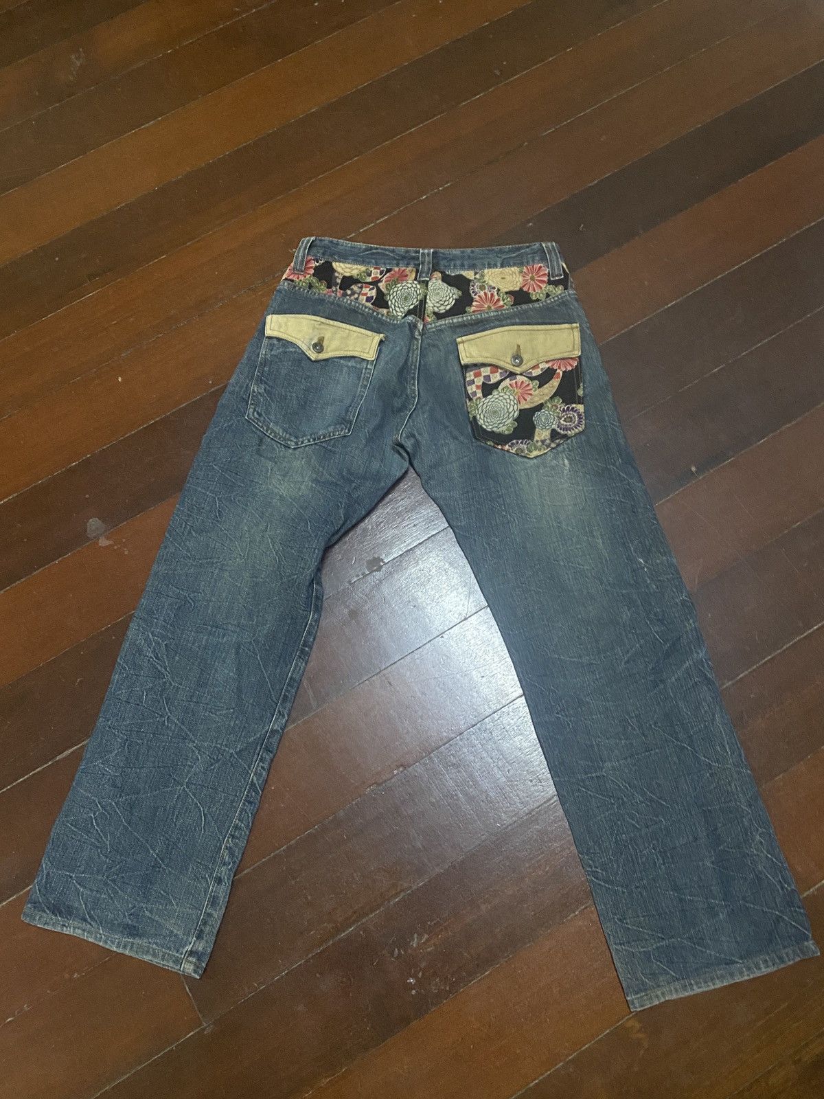 Holly grail SUKAJAN jean’s design SOUVENIR JAPANES BRAND