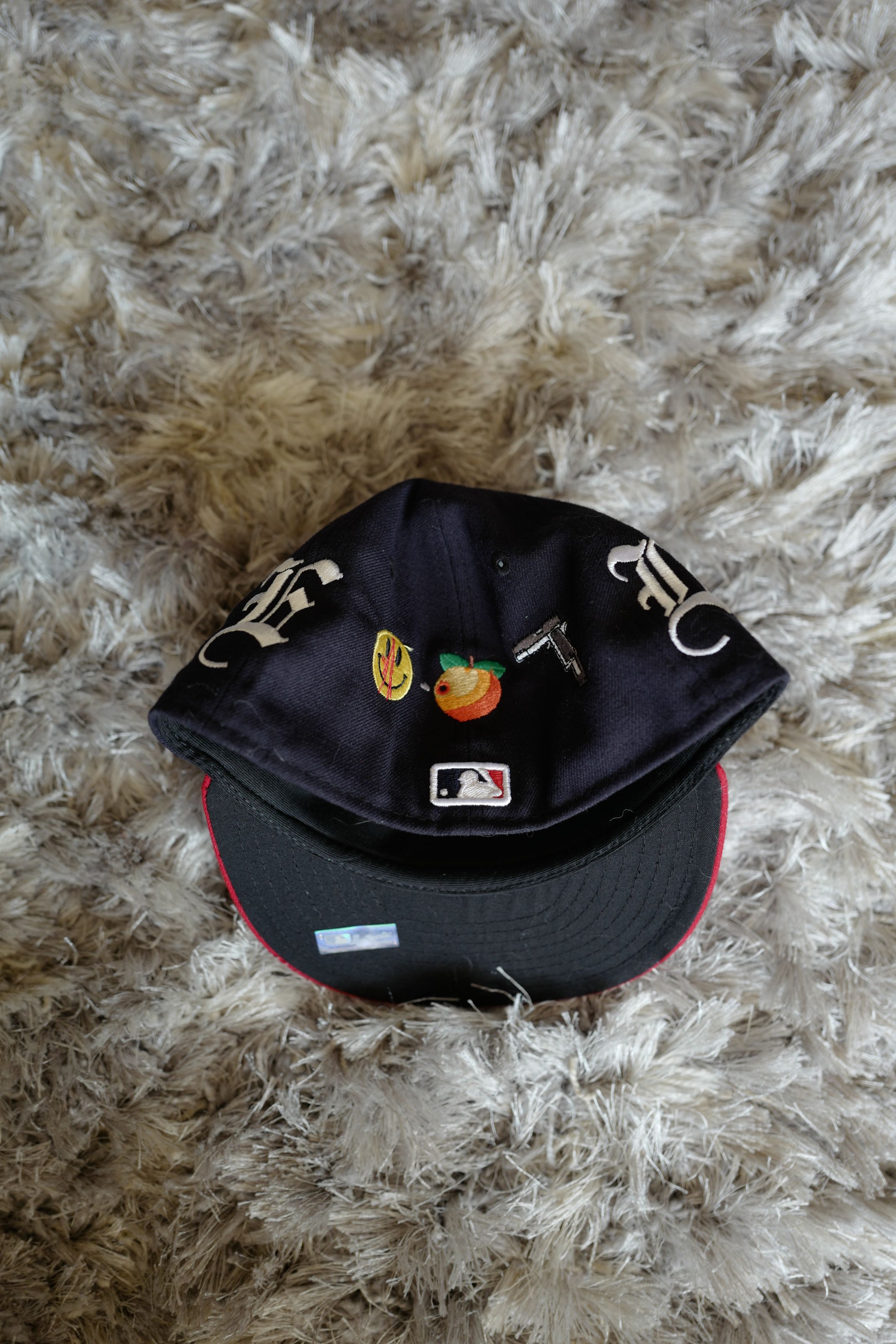AWGE × New Era × Vlone Vlone x New Era - Atlanta "Die Alone" Hat (Size 7) AWGE Size ONE SIZE - 5 Thumbnail