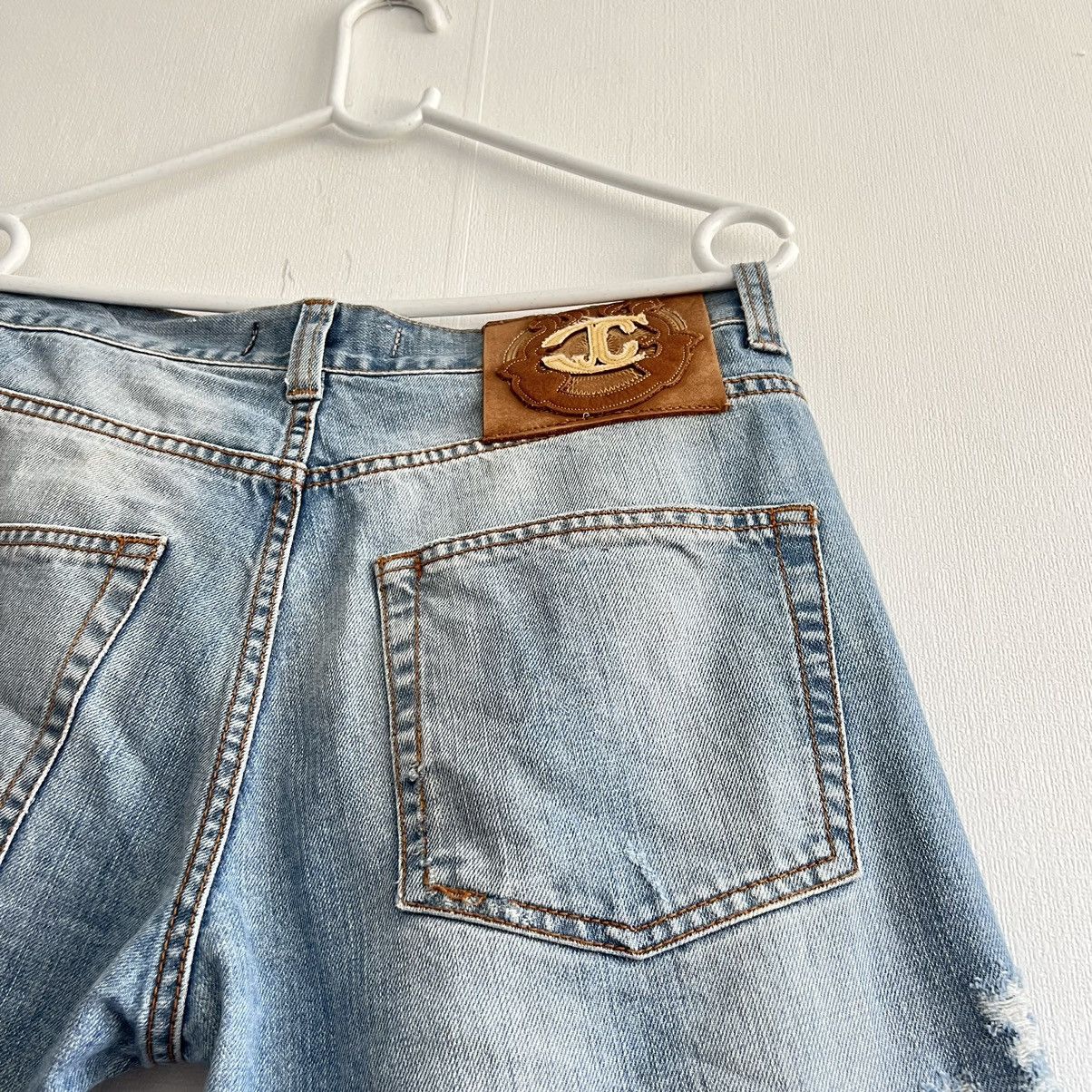 Just Cavalli Vintage Just Cavalli Distressed Jeans Size US 32 / EU 48 - 12 Thumbnail