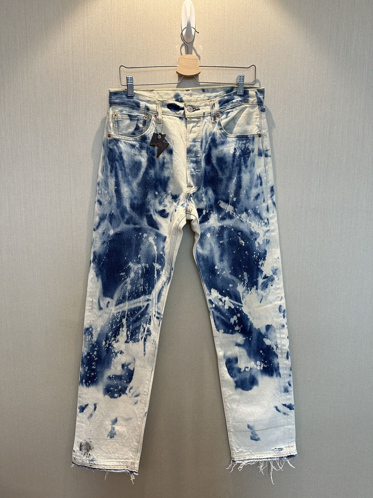 Hollywood Trading Company HTC IrregulaR HUMBLE Hand Bleached Vintage Levi’s Jeans Size US 32 / EU 48 - 1 Thumbnail