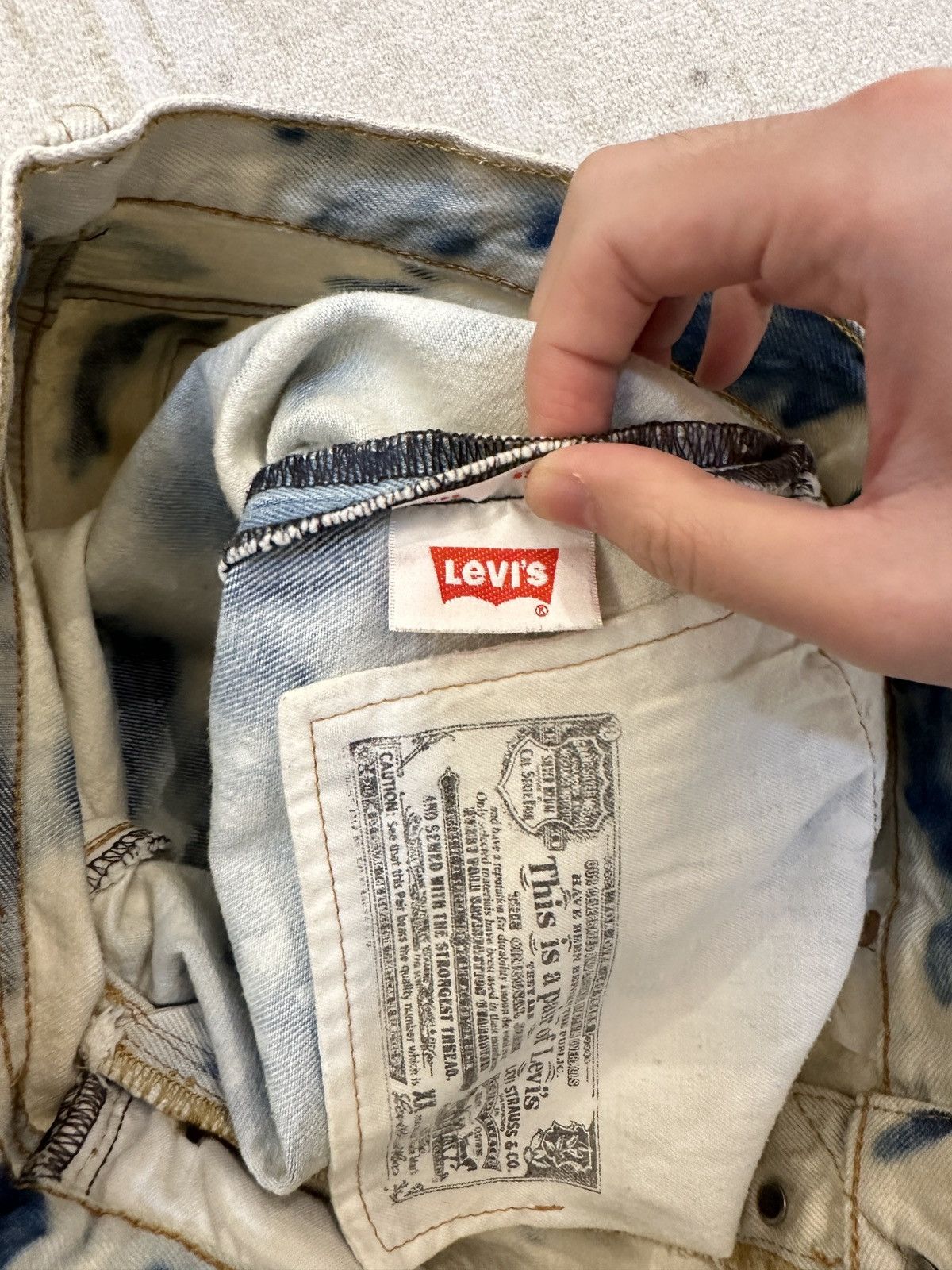 Hollywood Trading Company HTC IrregulaR HUMBLE Hand Bleached Vintage Levi’s Jeans Size US 32 / EU 48 - 9 Thumbnail