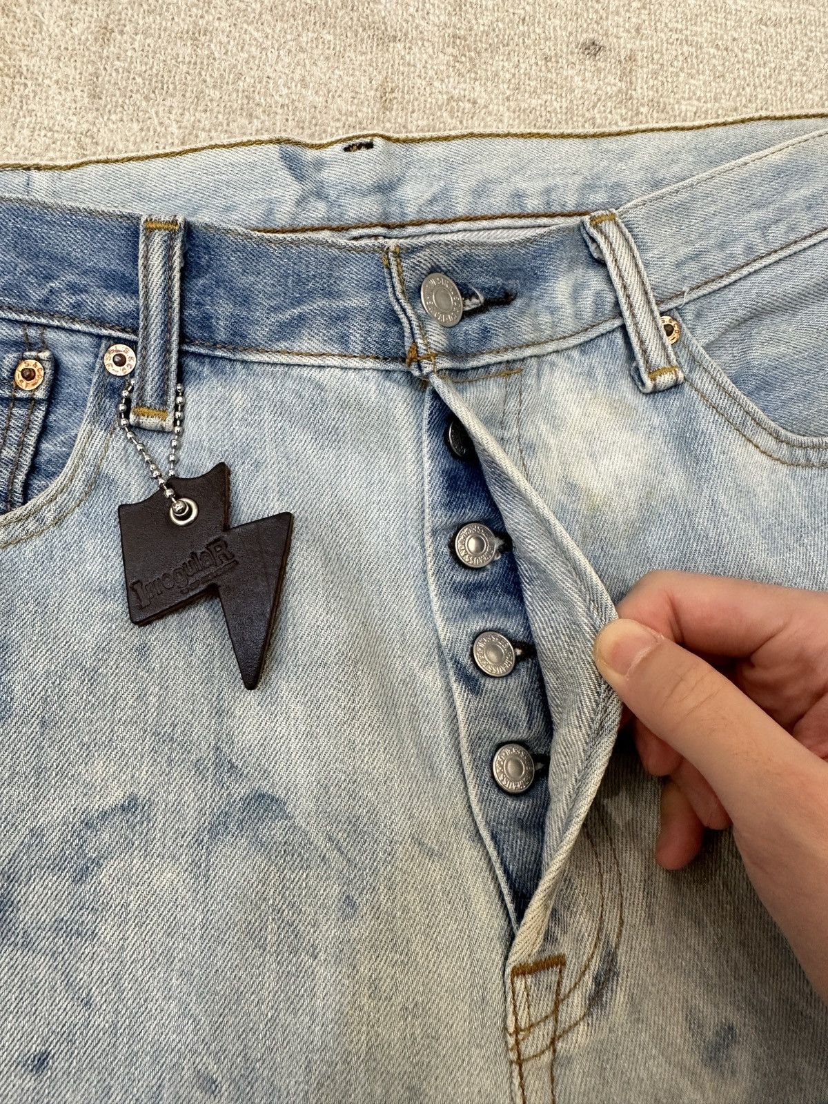 Hollywood Trading Company HTC IrregulaR HUMBLE Hand Bleached Vintage Levi’s Jeans Size US 34 / EU 50 - 8 Thumbnail